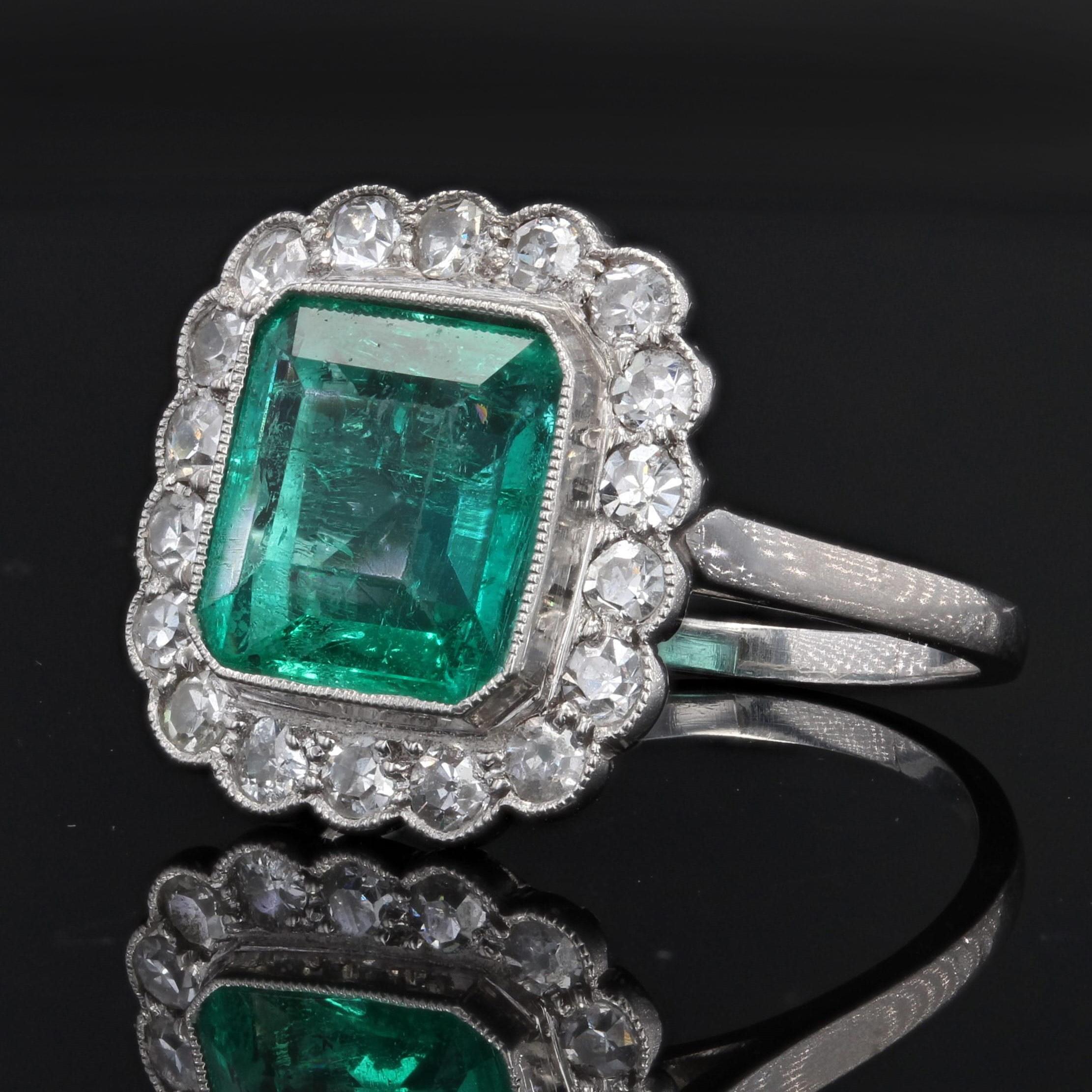 Emerald Cut French 1925s Art Deco Insignificant Colombian Emerald Diamond Platinum Ring For Sale