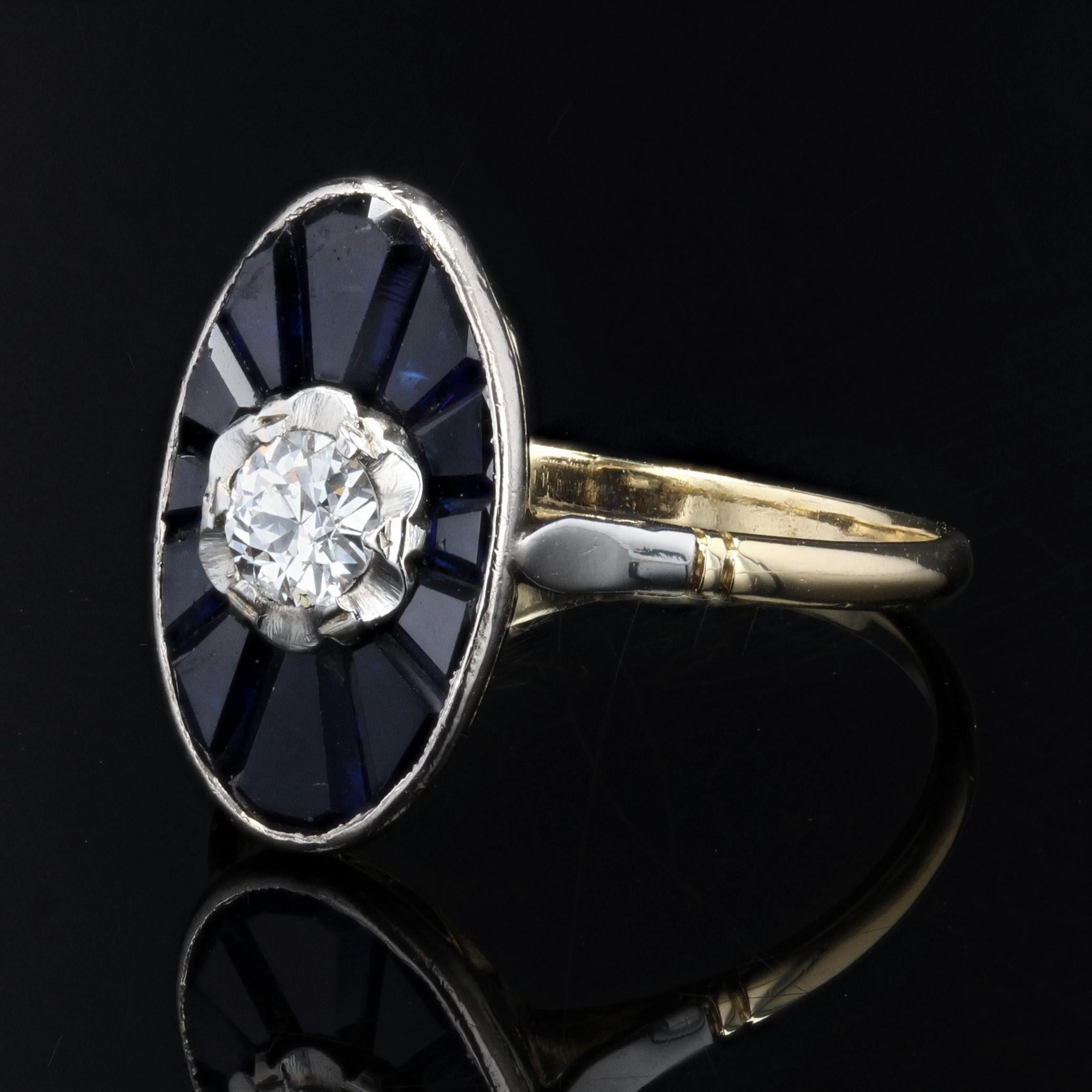 Brilliant Cut French 1925s Art Deco Sapphire Diamond 18 Karat Yellow Gold Shuttle Shape Ring For Sale