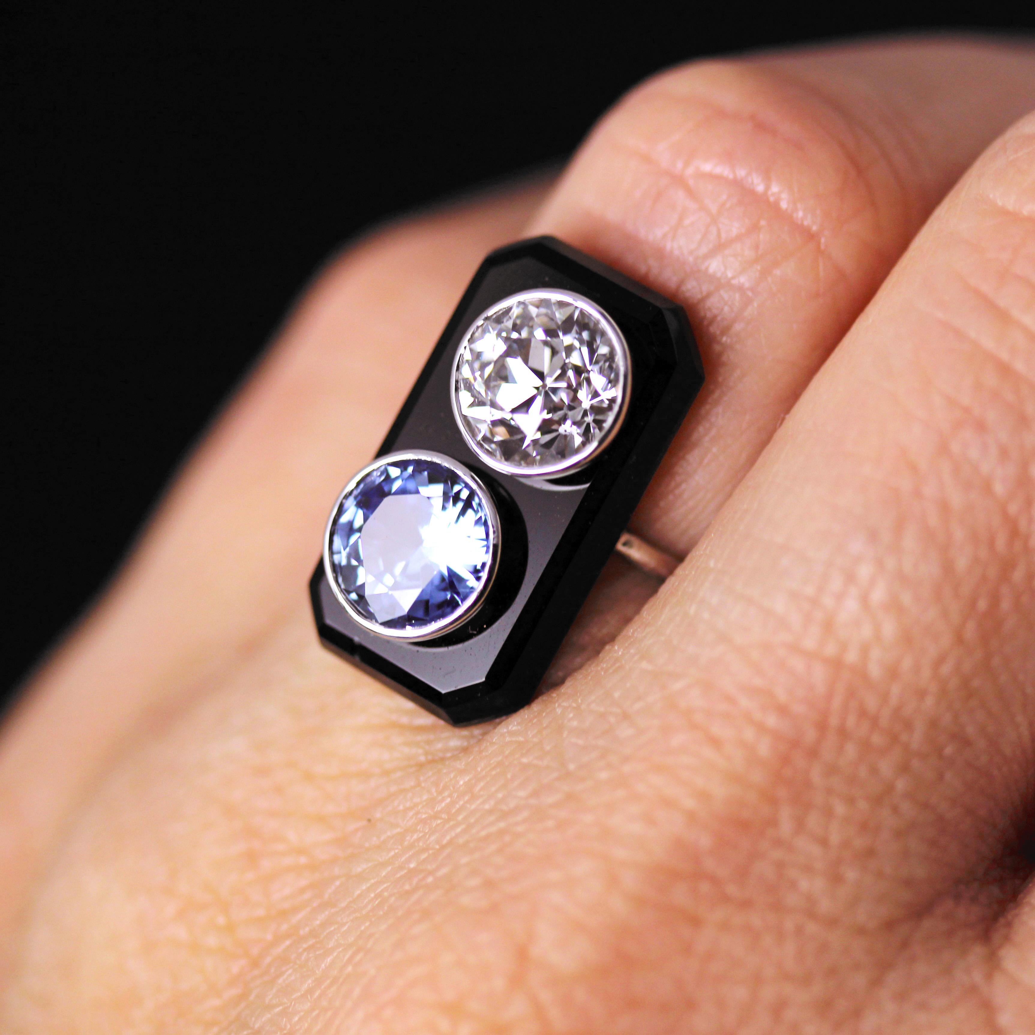 French 1925s Art Deco Sapphire Diamond Onyx Platinum Ring For Sale 10