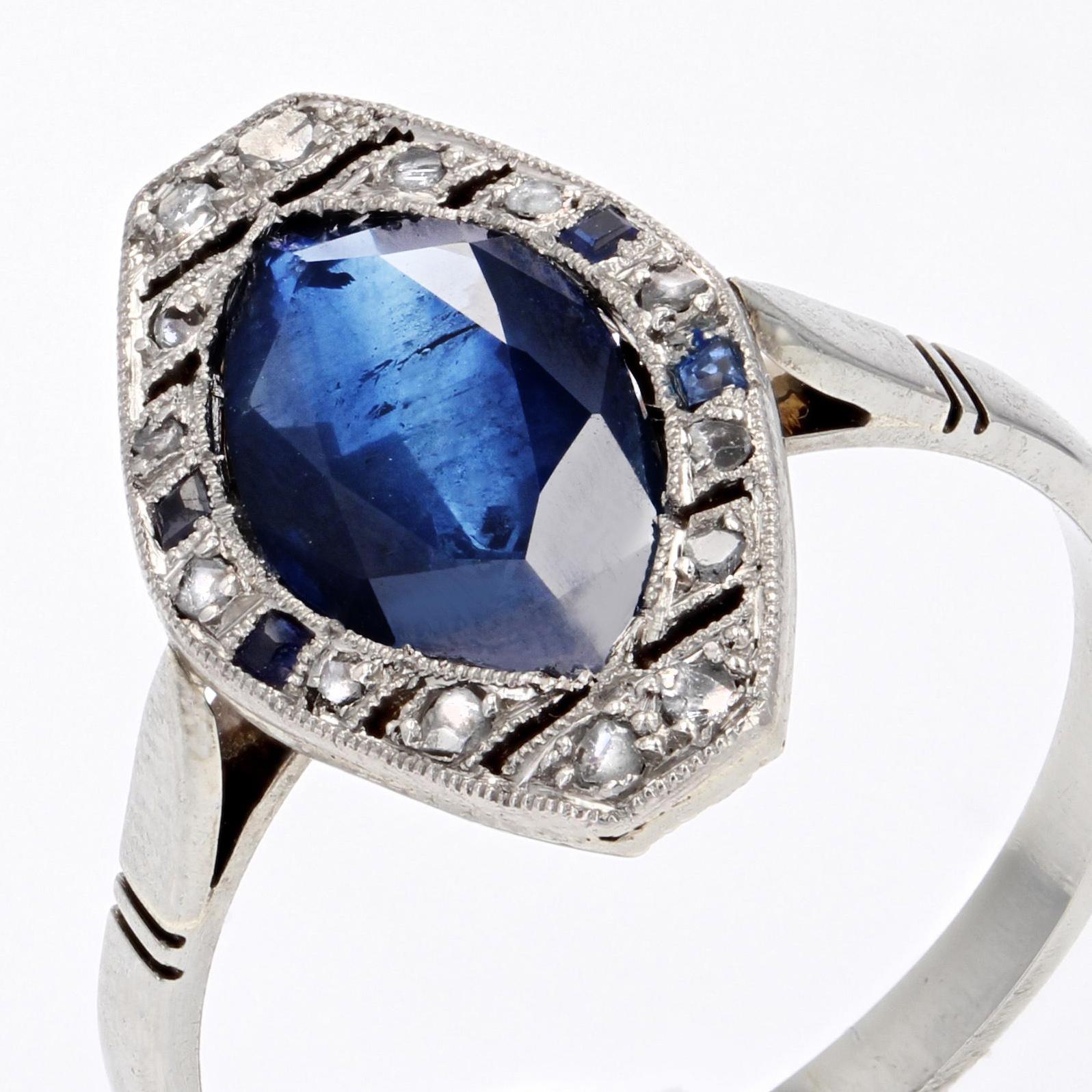 French 1925s Art Deco Sapphire Diamonds 18 Karat White Gold Shuttle Ring For Sale 2