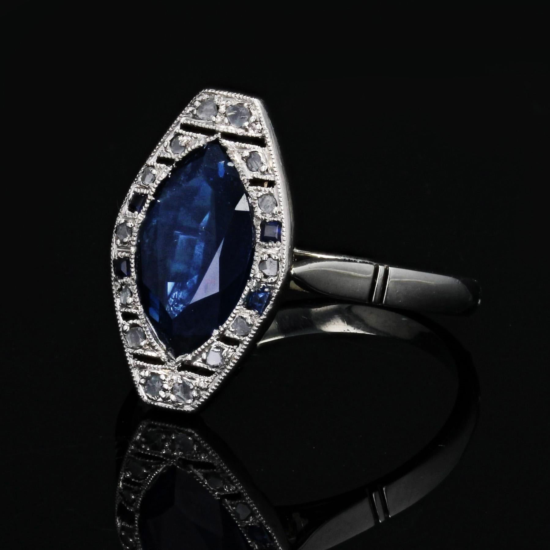 Women's French 1925s Art Deco Sapphire Diamonds 18 Karat White Gold Shuttle Ring For Sale