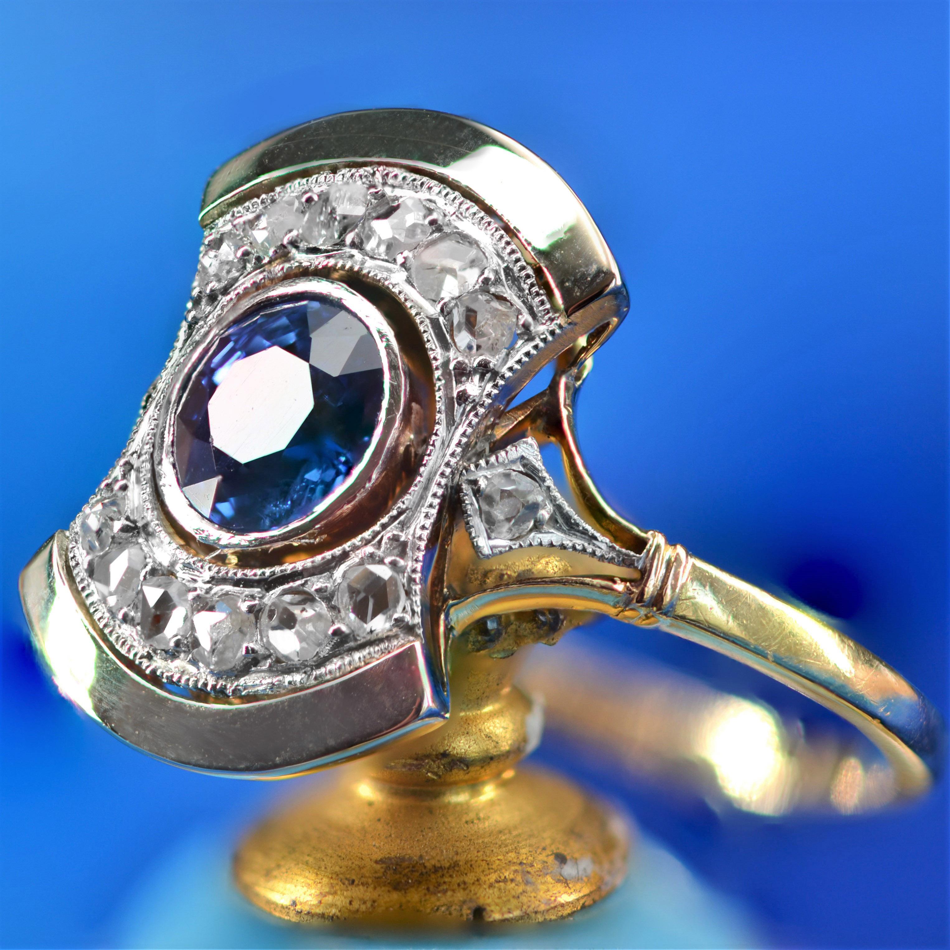 French, 1925s, Art Deco Sapphire Diamonds 18 Karat Yellow Gold Ring For Sale 8