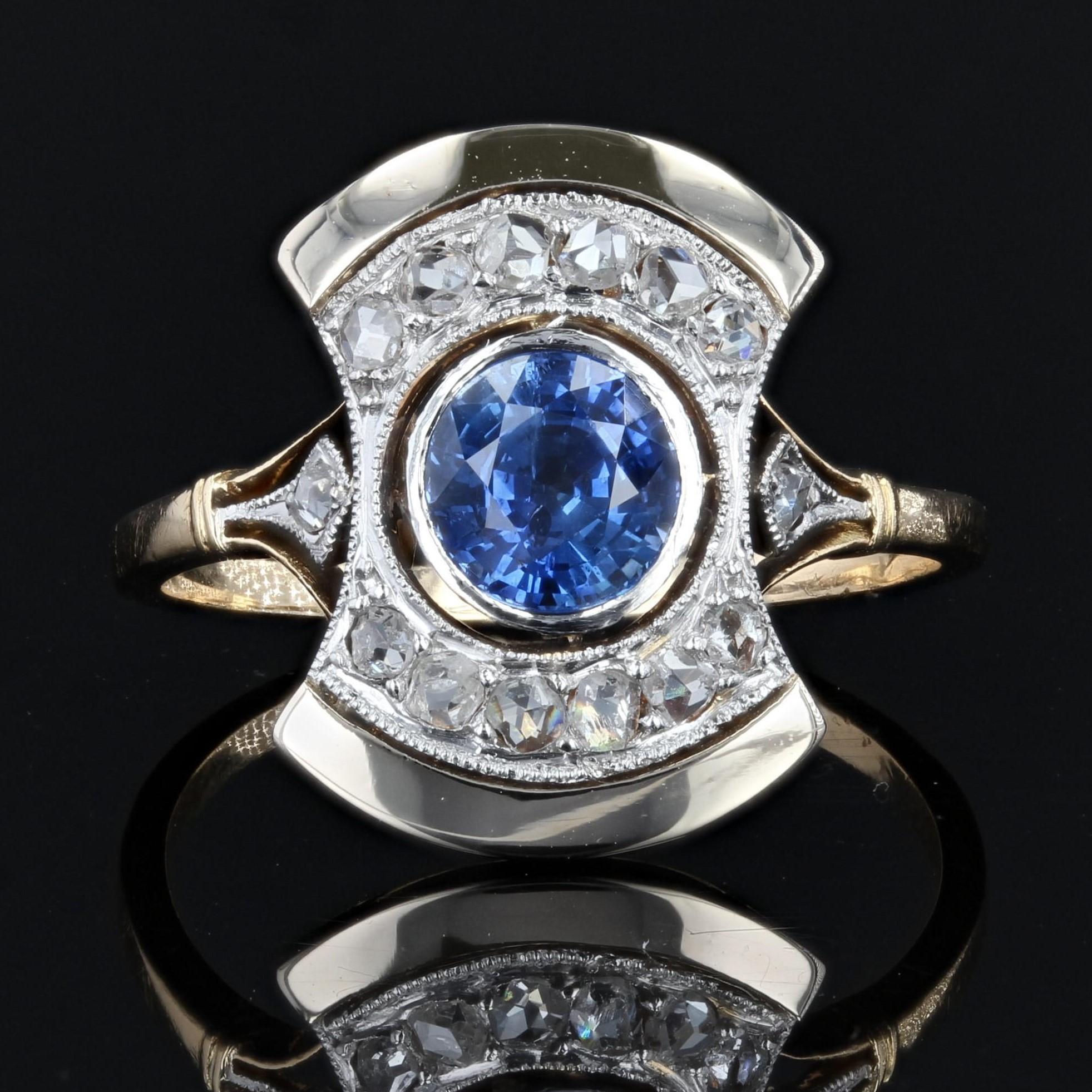 French, 1925s, Art Deco Sapphire Diamonds 18 Karat Yellow Gold Ring In Good Condition For Sale In Poitiers, FR