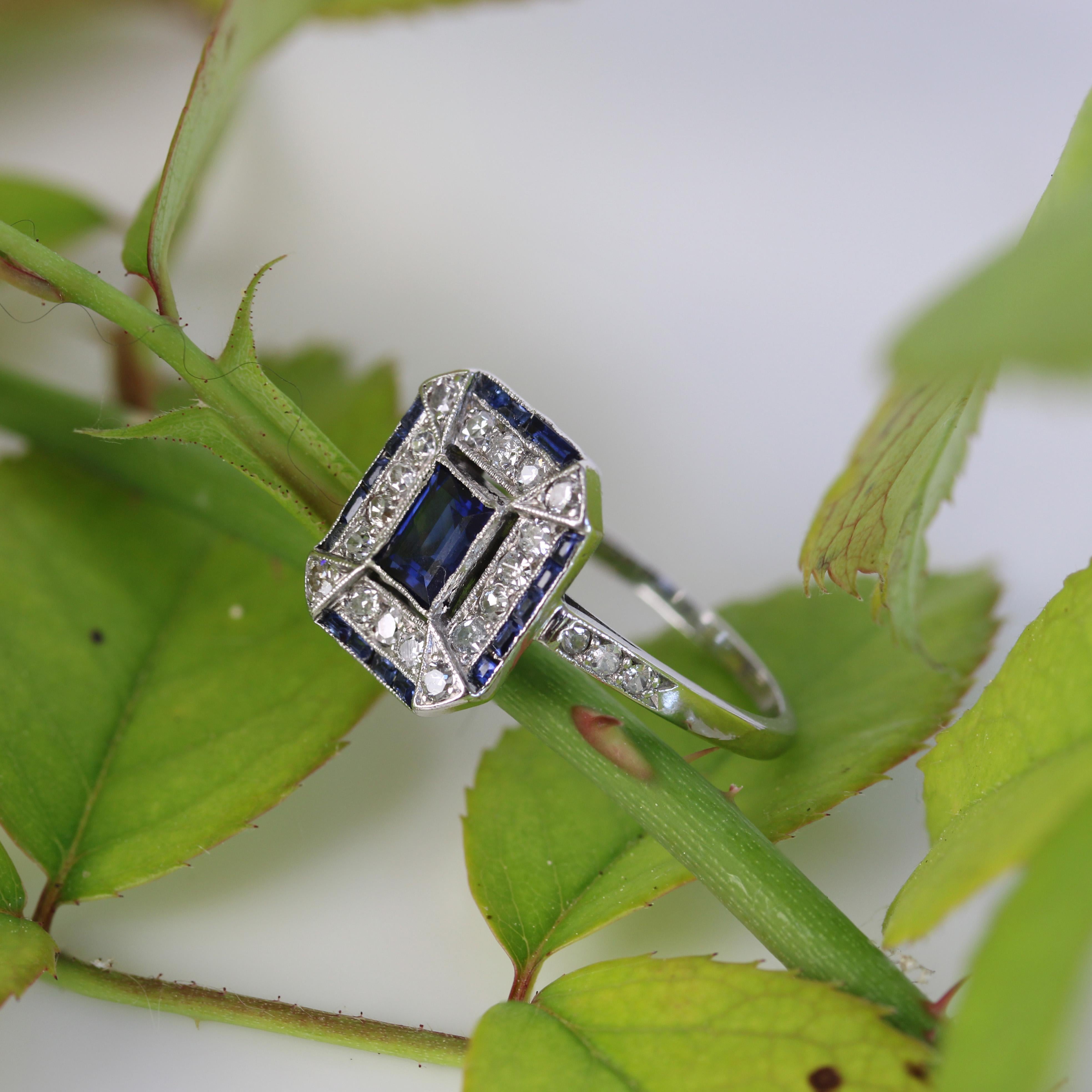 Französischer 1925er Art Deco Saphir Diamanten Platin Rechteckiger Ring im Angebot 4
