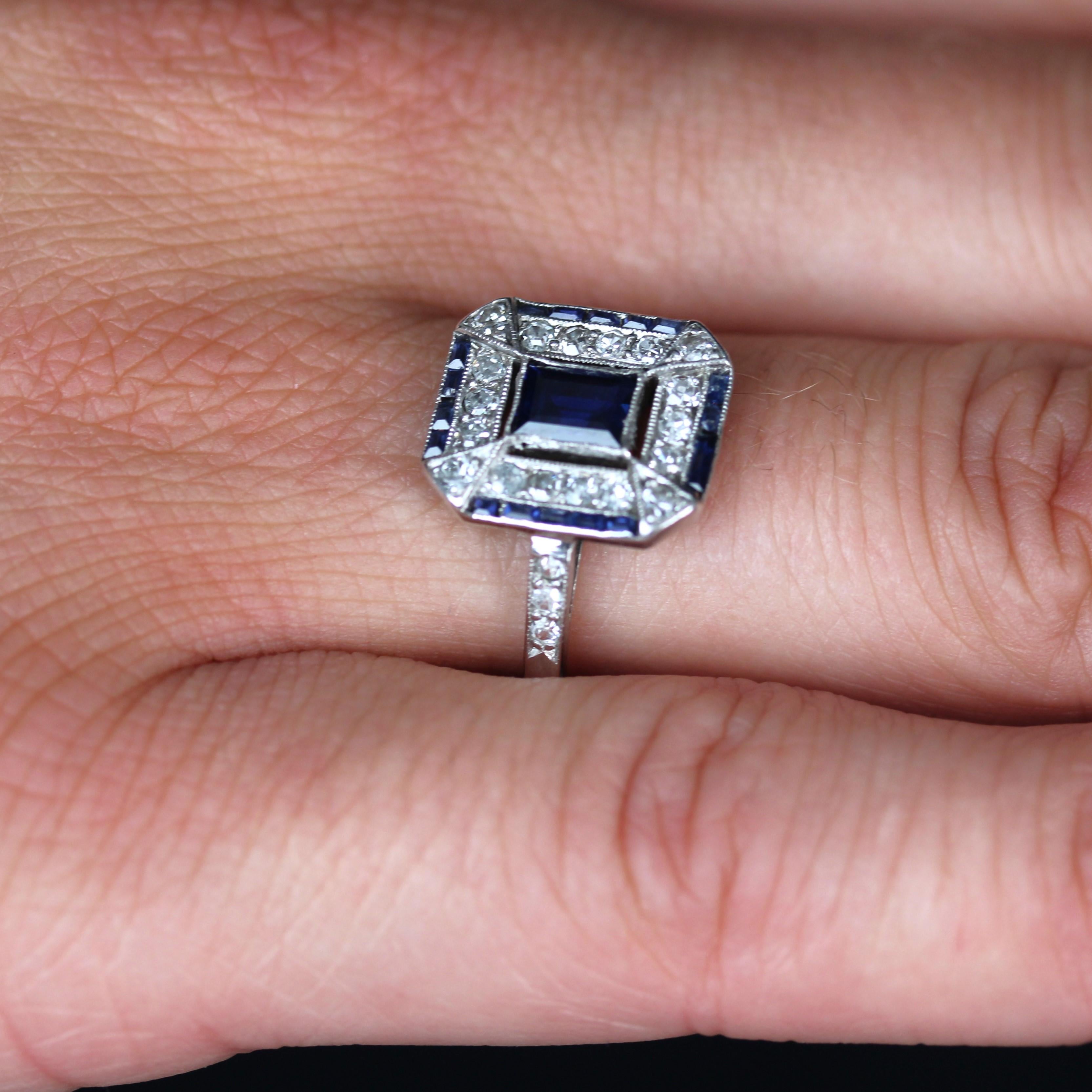 Französischer 1925er Art Deco Saphir Diamanten Platin Rechteckiger Ring im Angebot 6