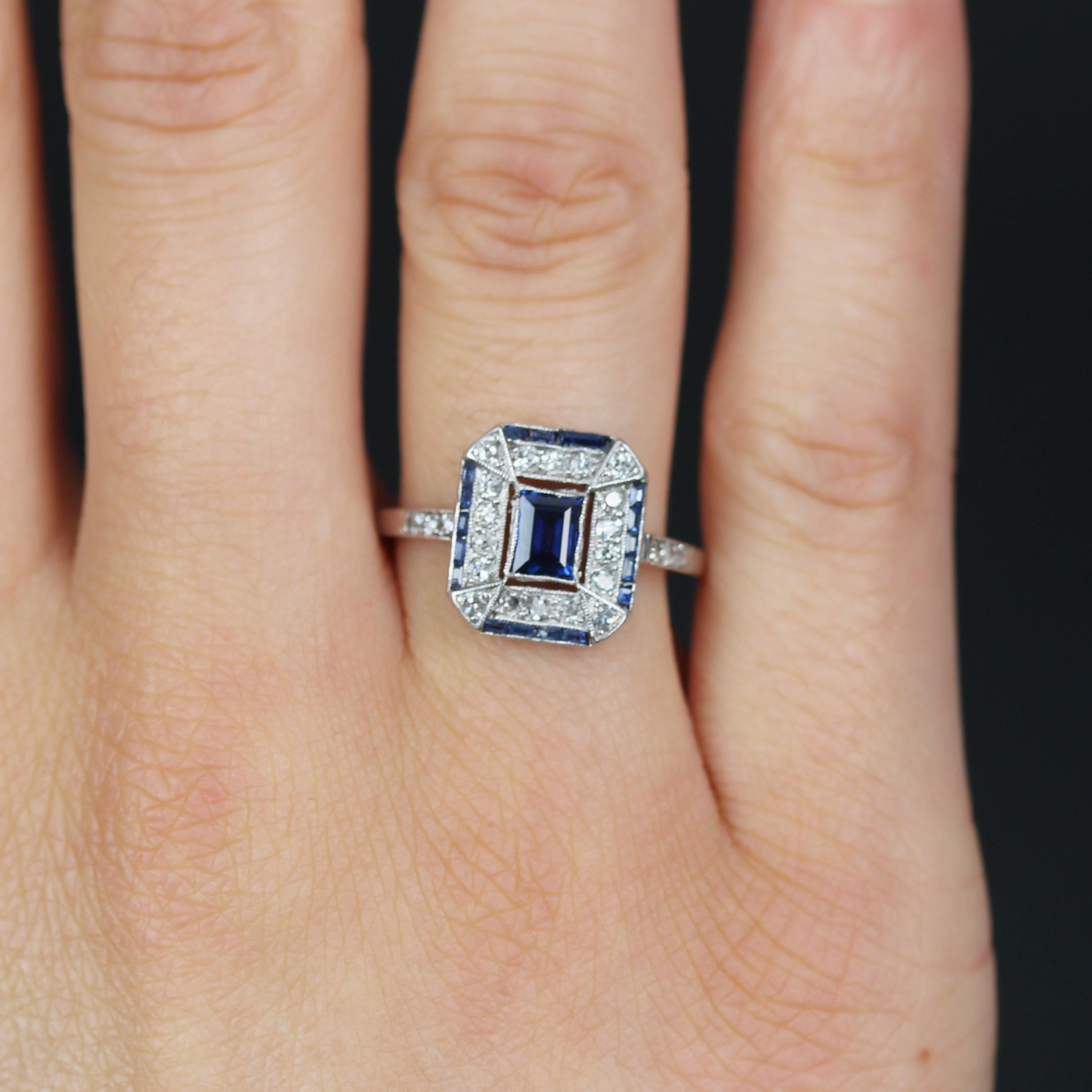 Französischer 1925er Art Deco Saphir Diamanten Platin Rechteckiger Ring Damen im Angebot