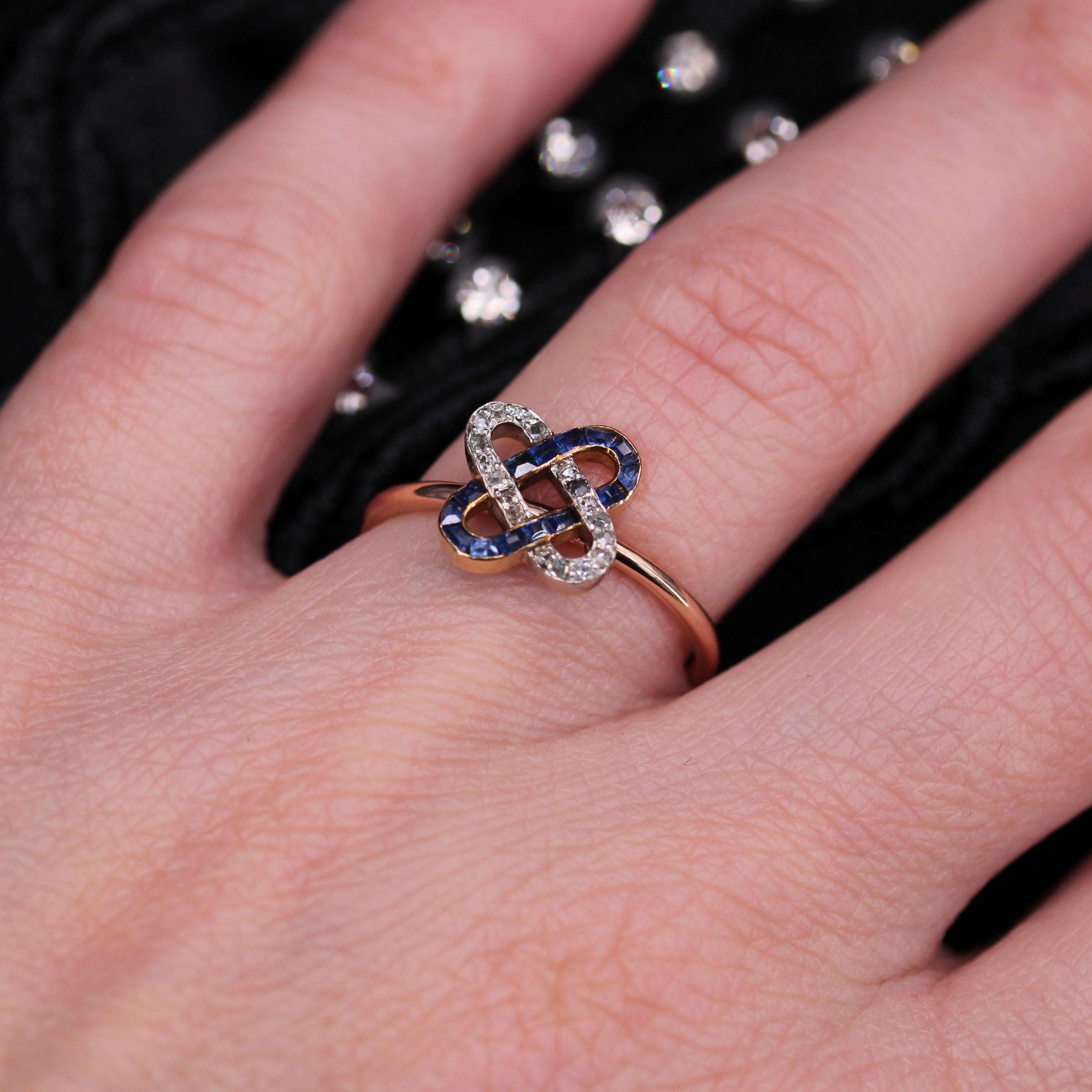 French 1925s Art Deco Sapphires Diamonds 18 Karat Rose Gold Staple Ring For Sale 7