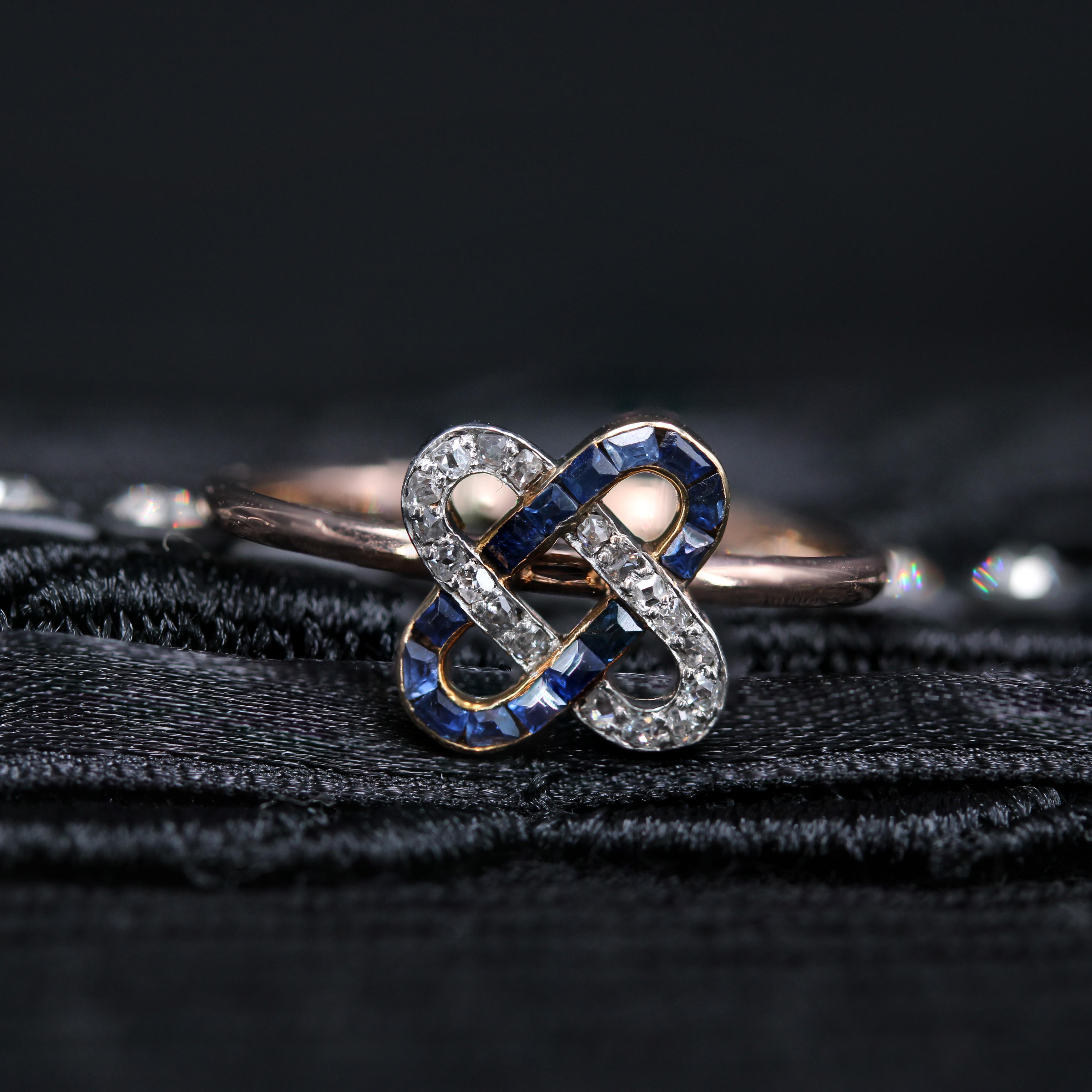 Rose Cut French 1925s Art Deco Sapphires Diamonds 18 Karat Rose Gold Staple Ring For Sale