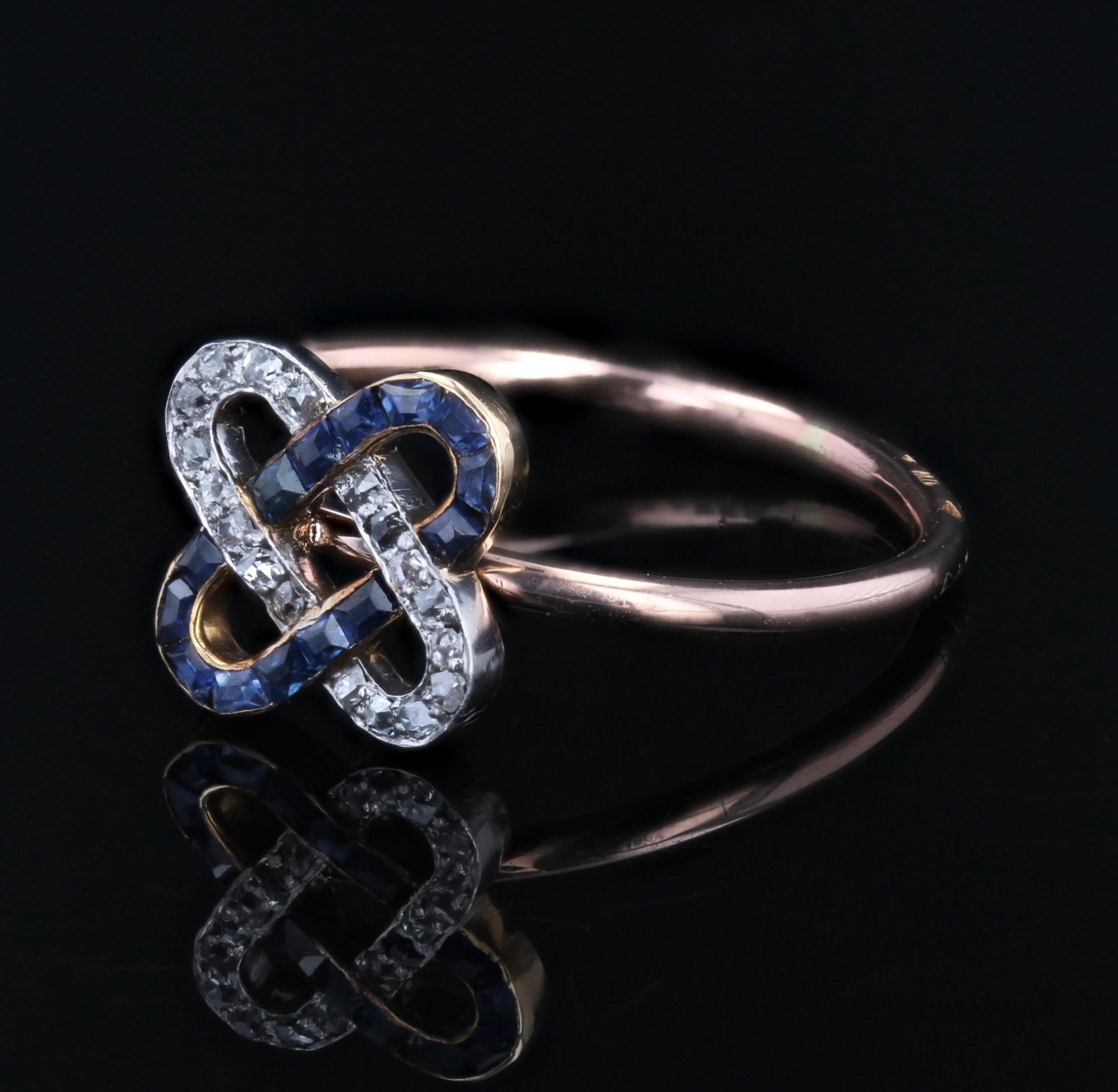 French 1925s Art Deco Sapphires Diamonds 18 Karat Rose Gold Staple Ring For Sale 2