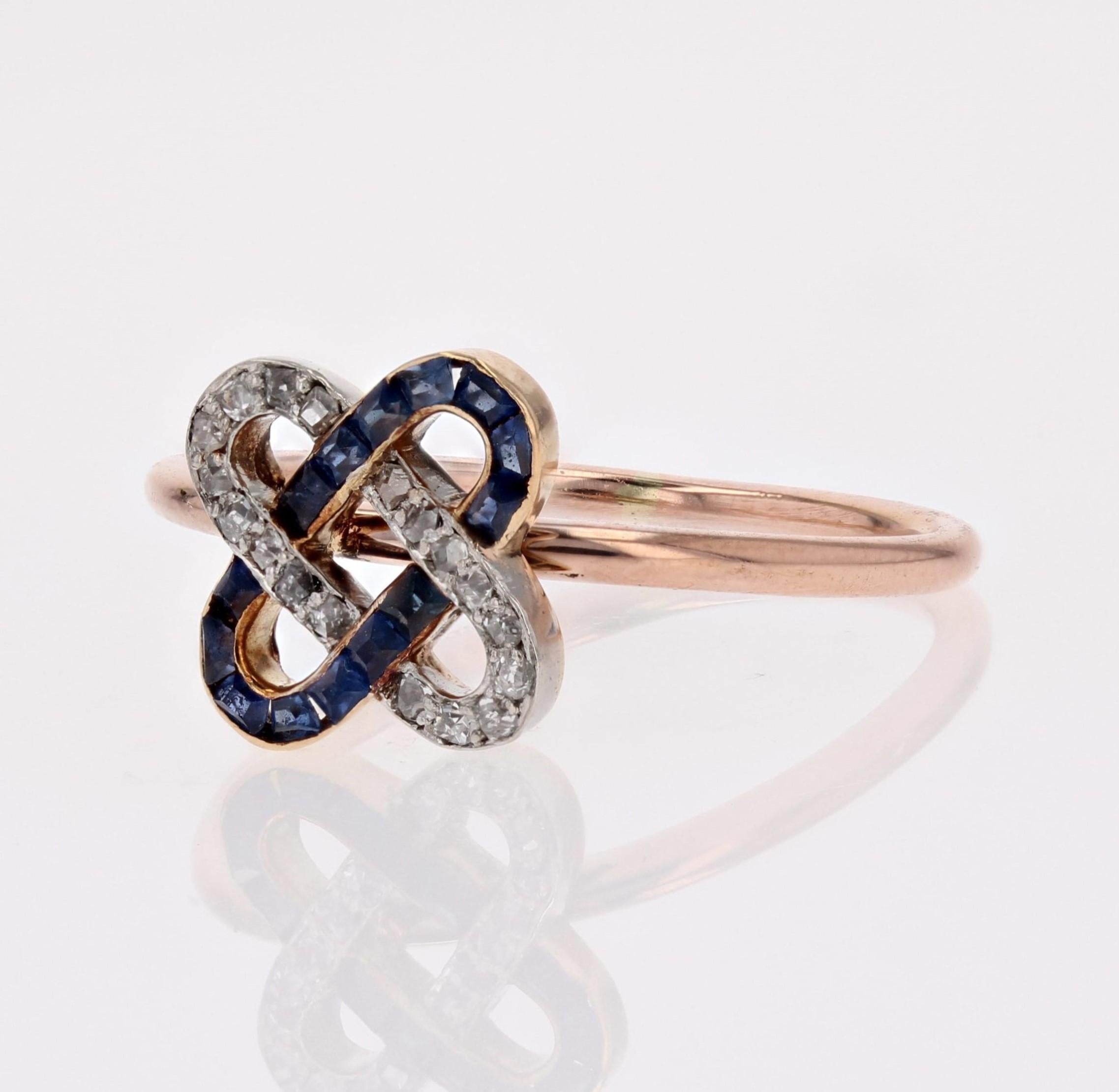 French 1925s Art Deco Sapphires Diamonds 18 Karat Rose Gold Staple Ring For Sale 3