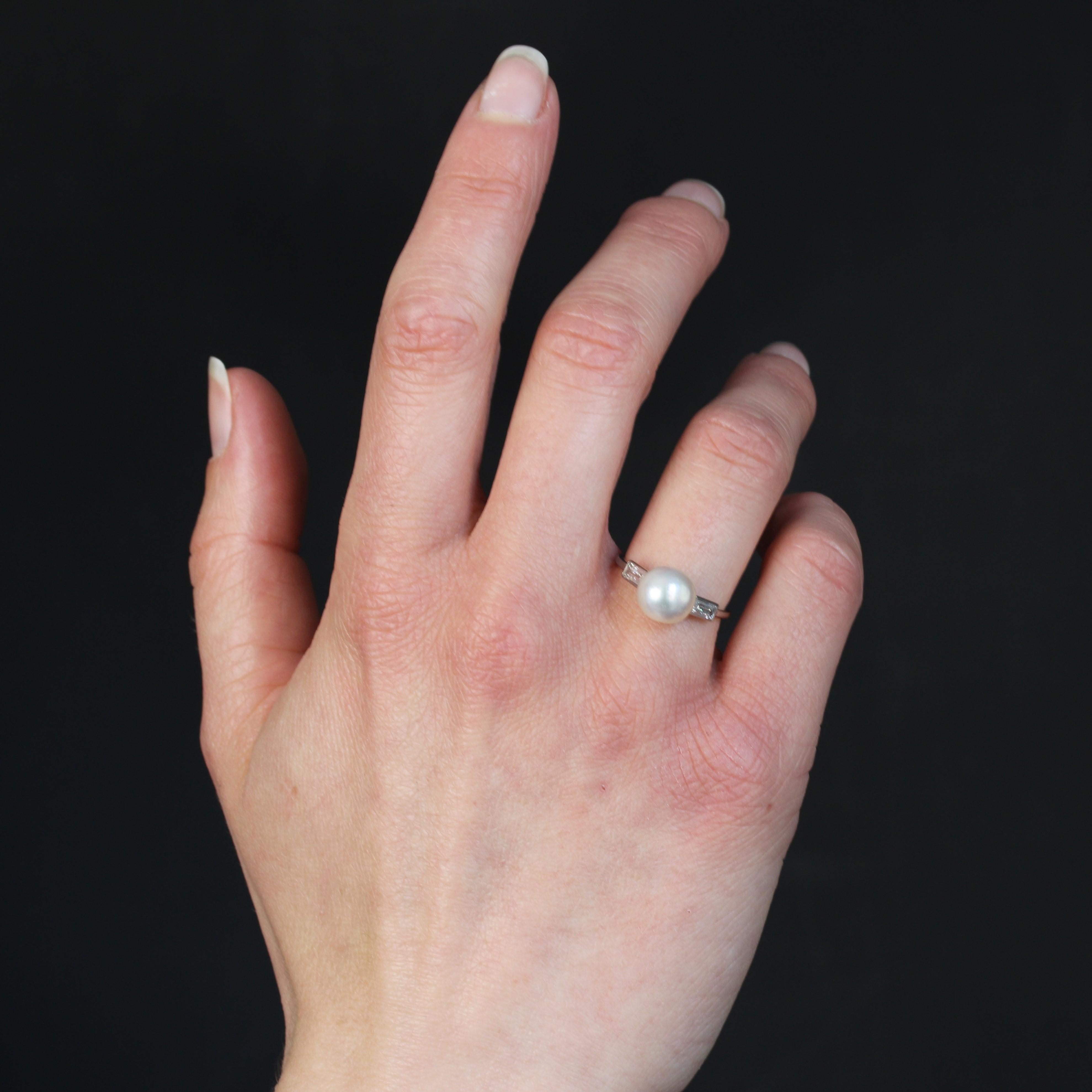 French 1925s Certified Fine Pearl Baguette, Cut Diamonds Platinum Art Deco Ring In Excellent Condition For Sale In Poitiers, FR