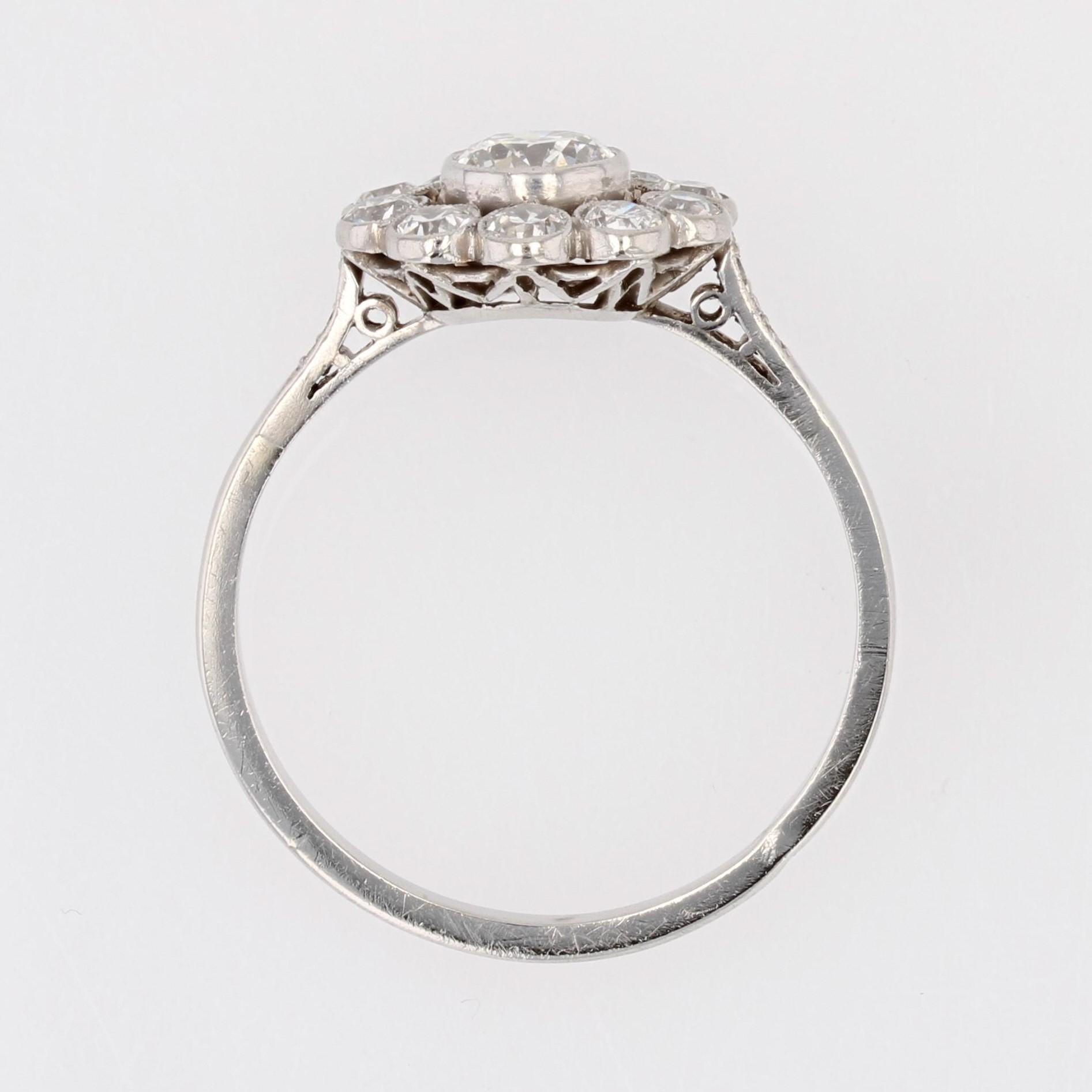 Französischer 1925er Diamant Platin Daisy Cluster Ring im Angebot 6