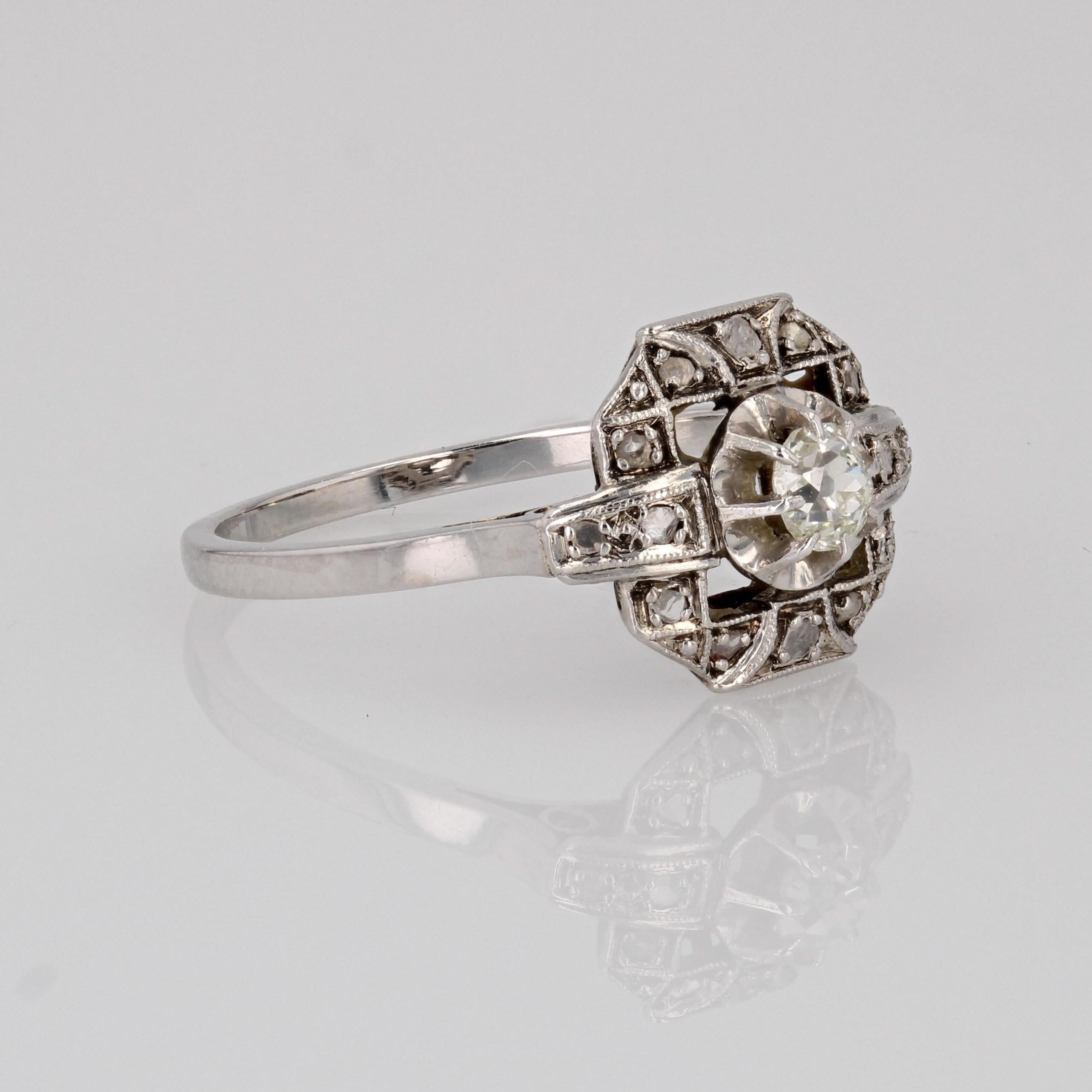 French 1925s Diamonds 18 Karat White Gold Platinum Art Deco Ring For Sale 6