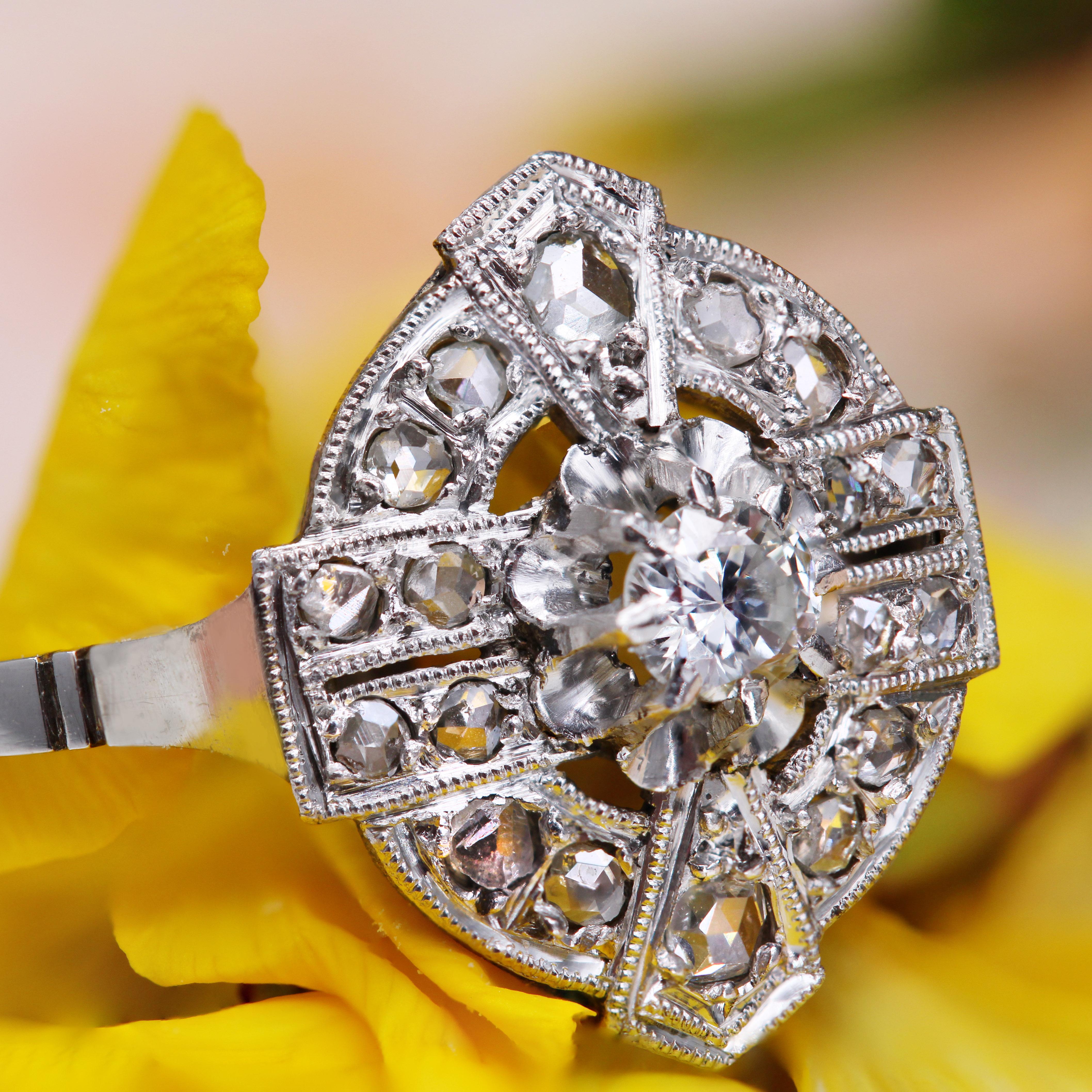 French 1925s Diamonds 18 Karat White Gold Platinum Art Deco Ring For Sale 8
