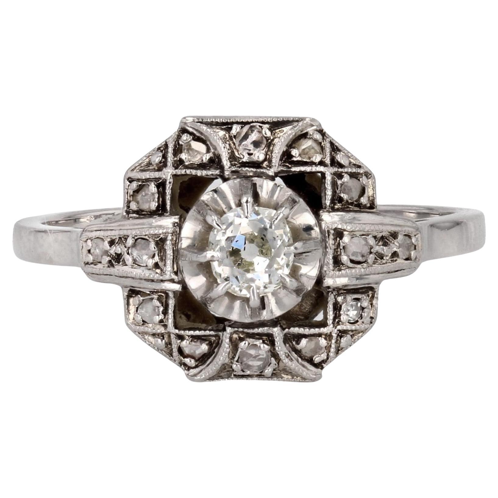 French 1925s Diamonds 18 Karat White Gold Platinum Art Deco Ring For Sale