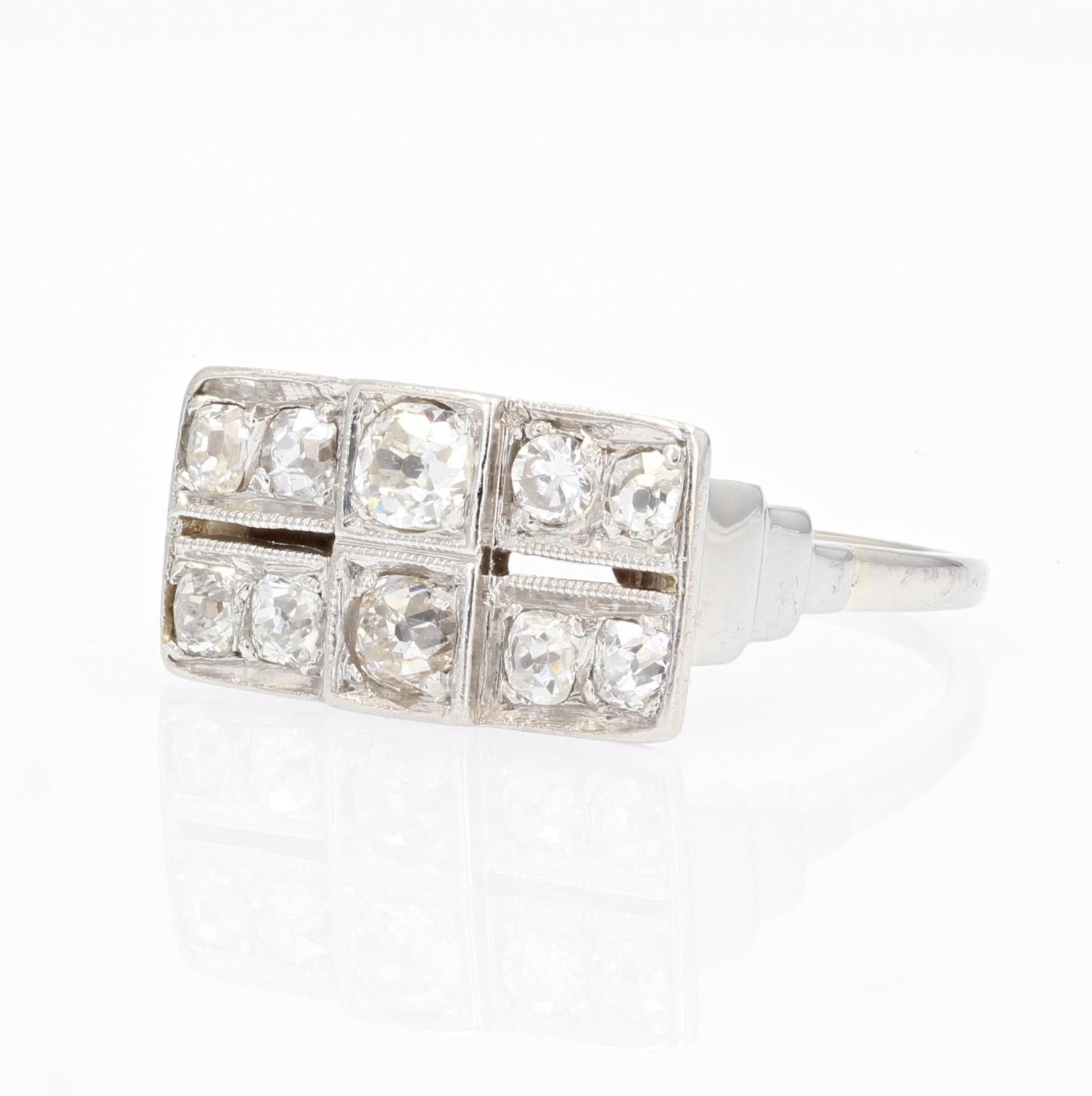 French, 1925s, Diamonds 18 Karat White Gold Platinum Rectangular Ring For Sale 2