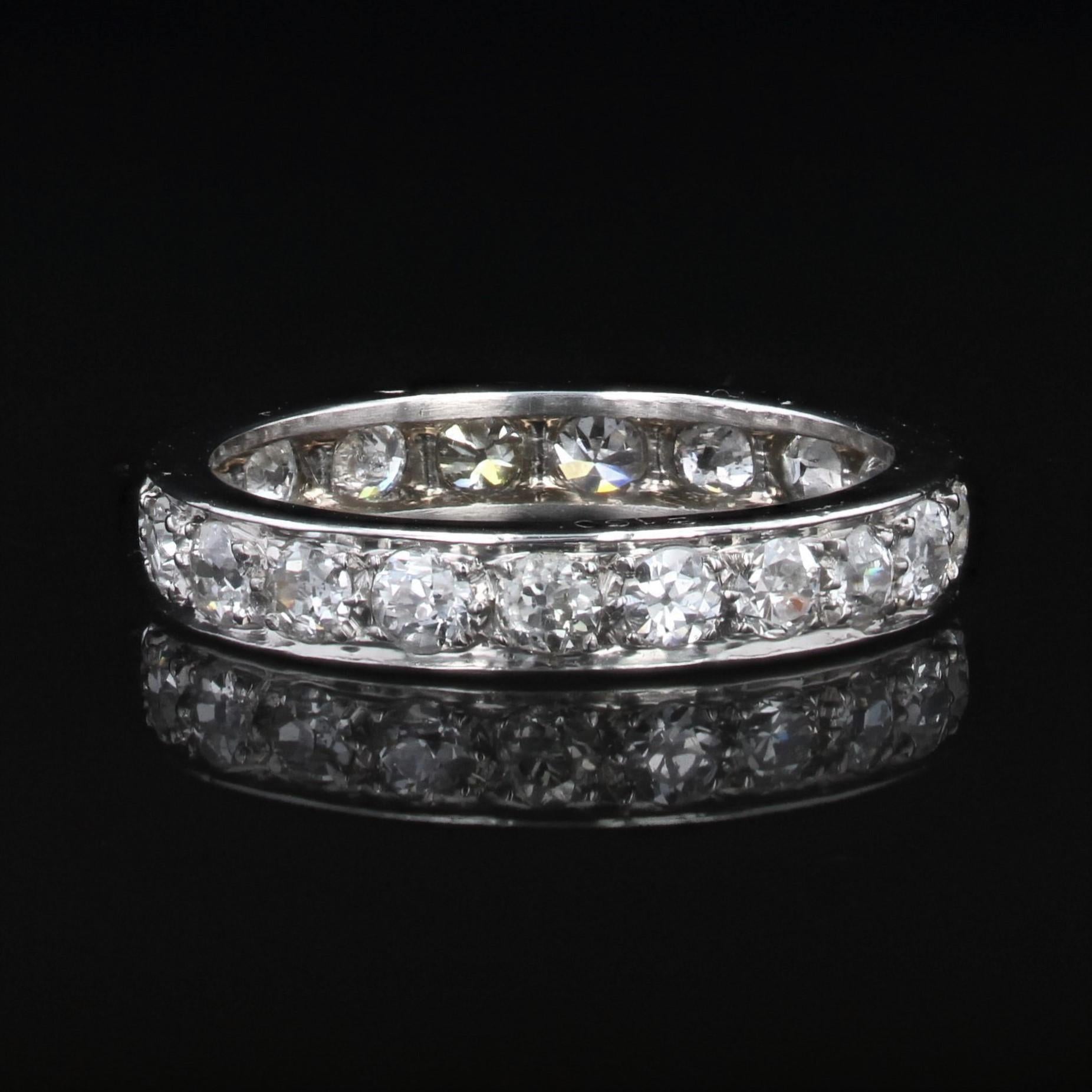 Brilliant Cut French 1925s Diamonds Platinum Wedding Ring For Sale