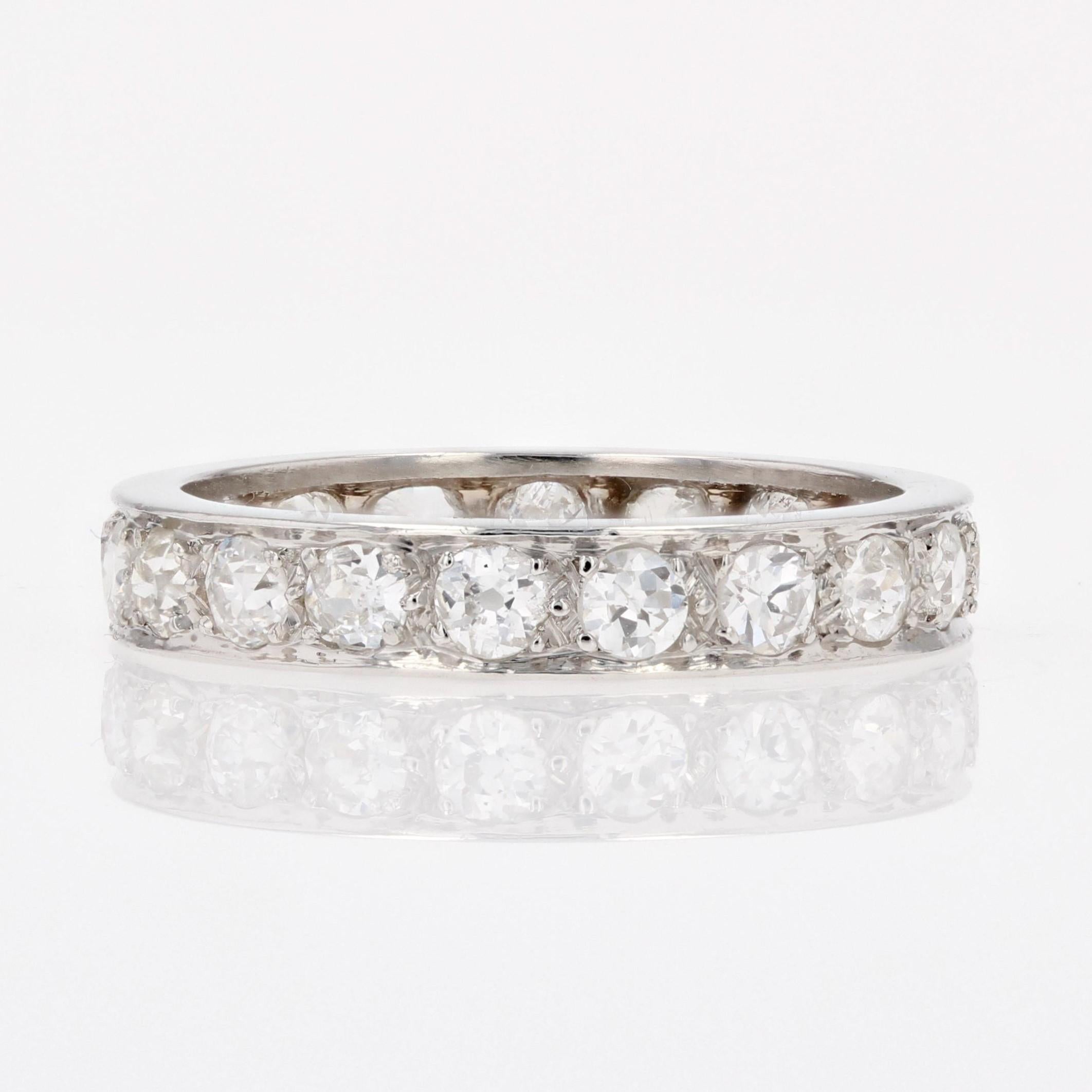 French 1925s Diamonds Platinum Wedding Ring For Sale 2