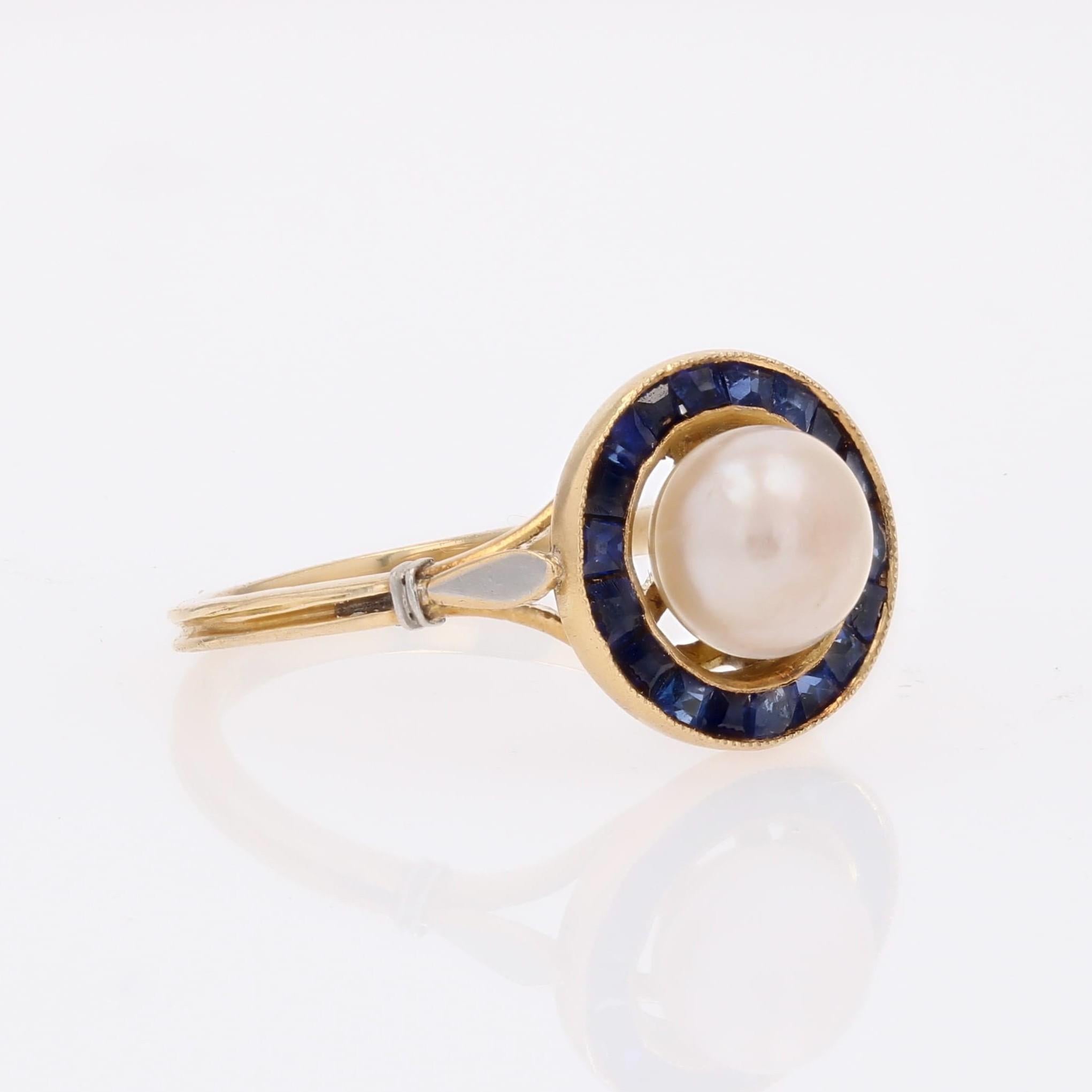 French 1925s Mabe Pearl Calibrated Blue Gems 18 Karat Yellow Gold Ring im Angebot 5