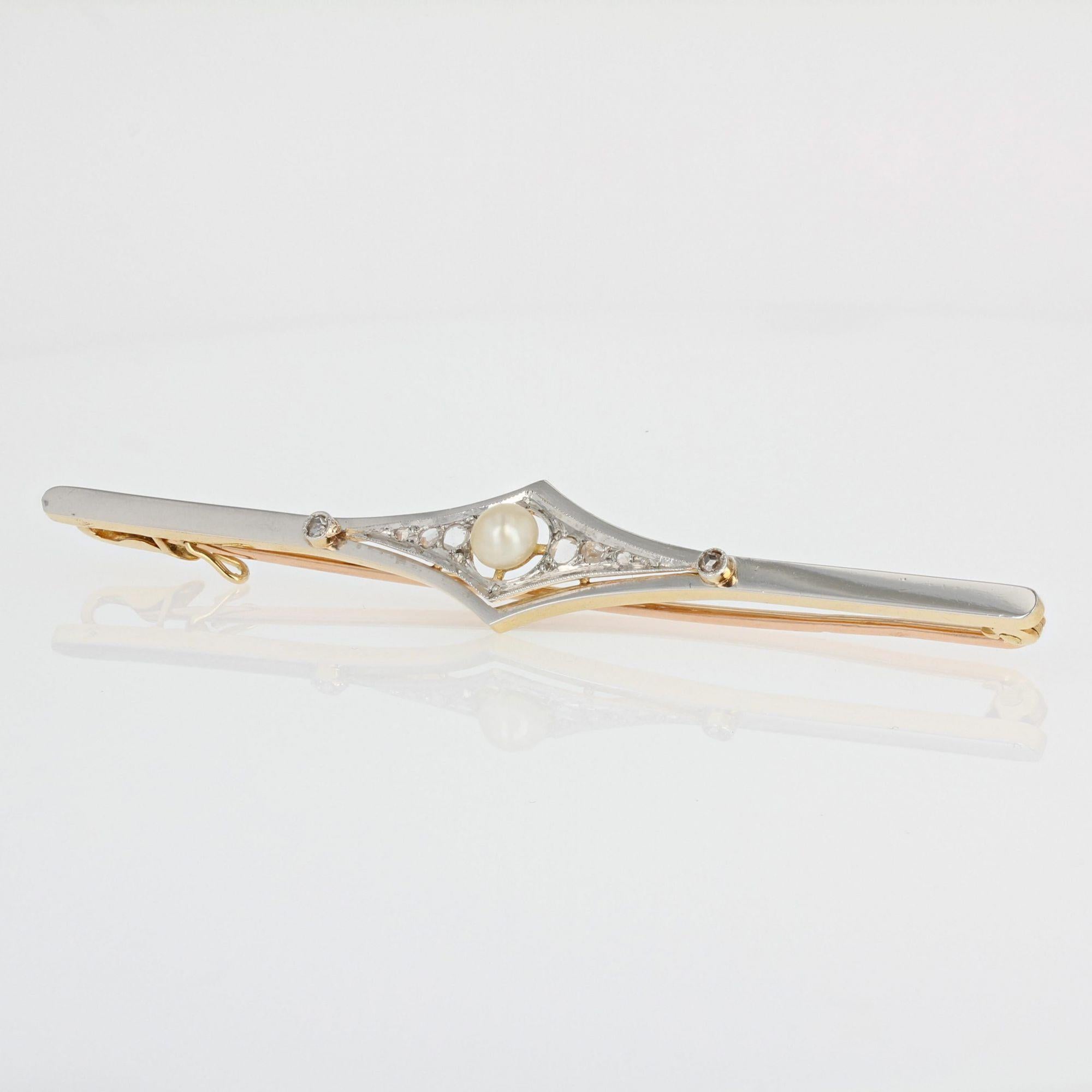 Art Deco French 1925s Natural Pearl Diamonds 18 Karat Yellow White Gold Brooch For Sale