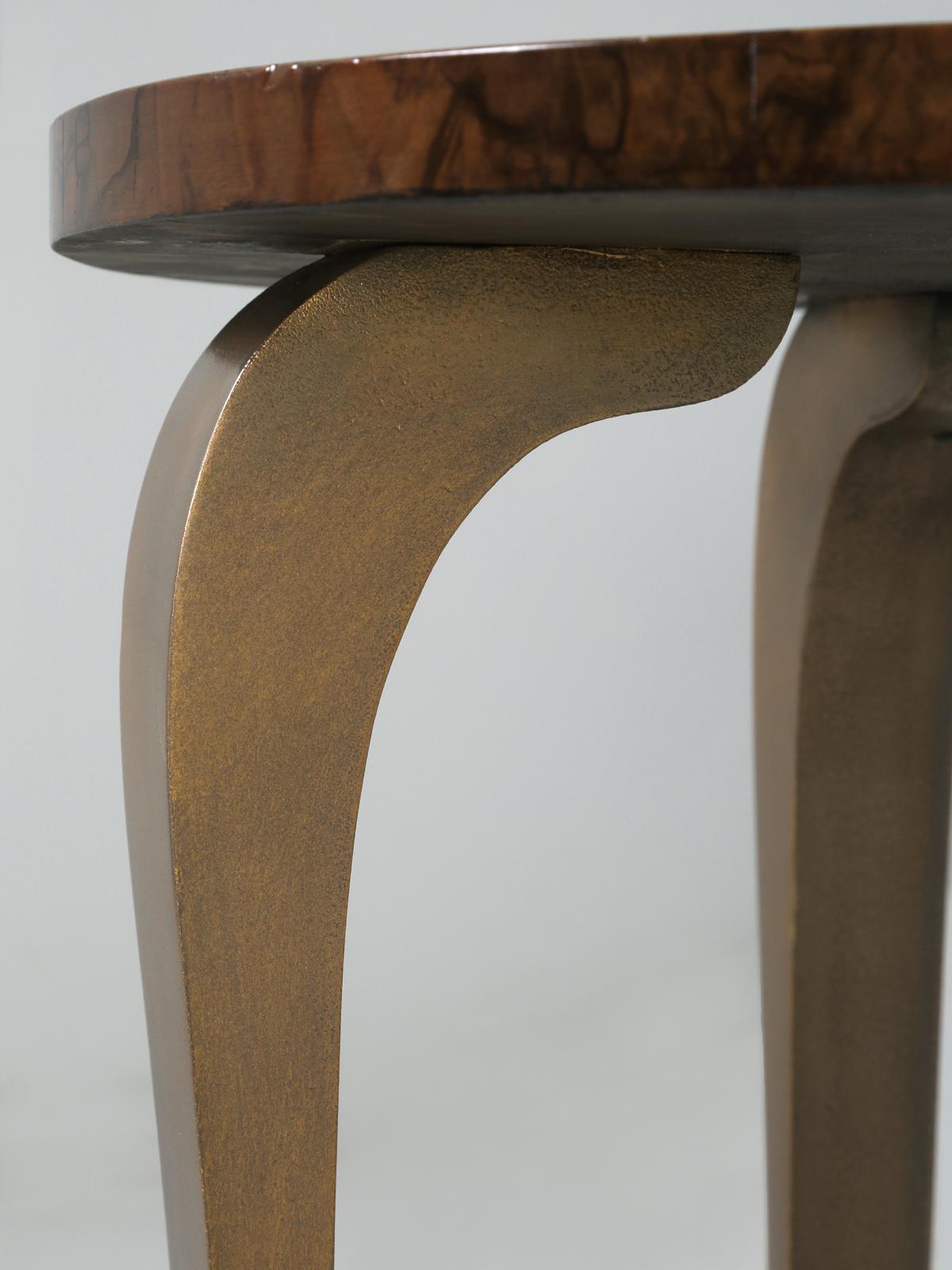 French 1930-1940 Burl Walnut and Cold Plated Bronze End or Side Table, Restored 1