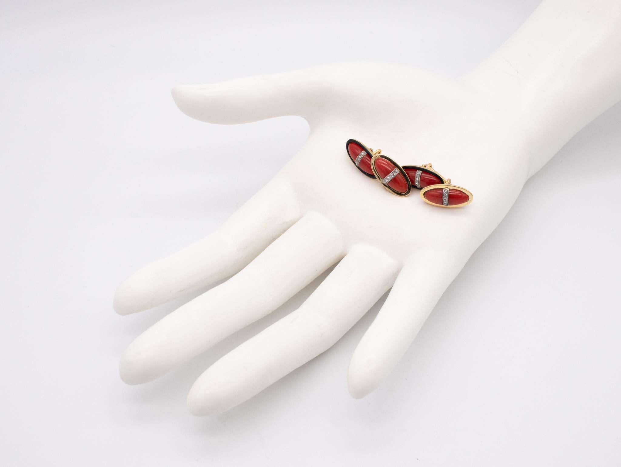 Mixed Cut French 1930 Art Deco Cufflinks in 18Kt Gold and Platinum Ox Blood Coral Diamonds For Sale