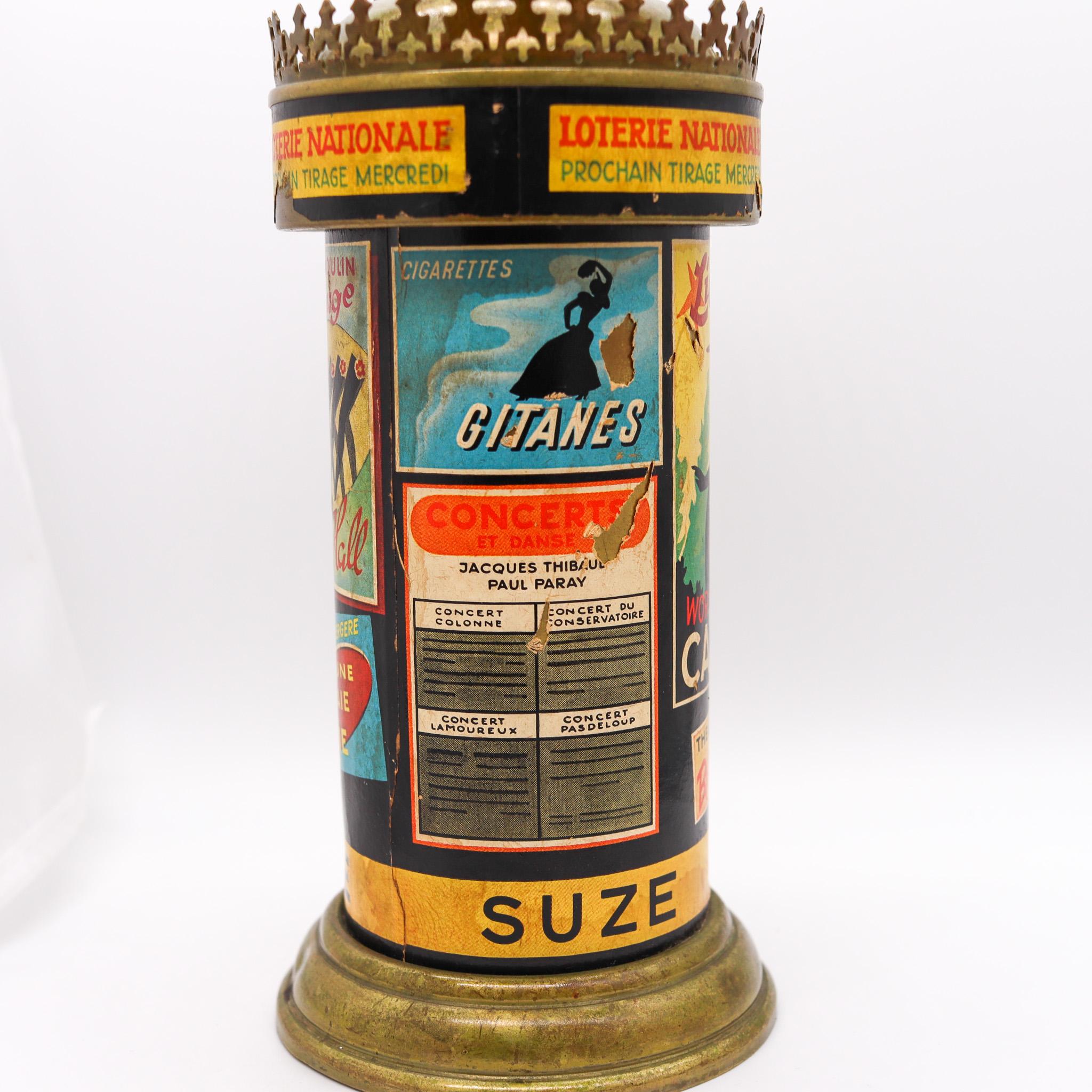 Effet bronze Boîte à cigarettes de présentation de kiosque mauresque française Art Déco de 1930 de Paris en vente