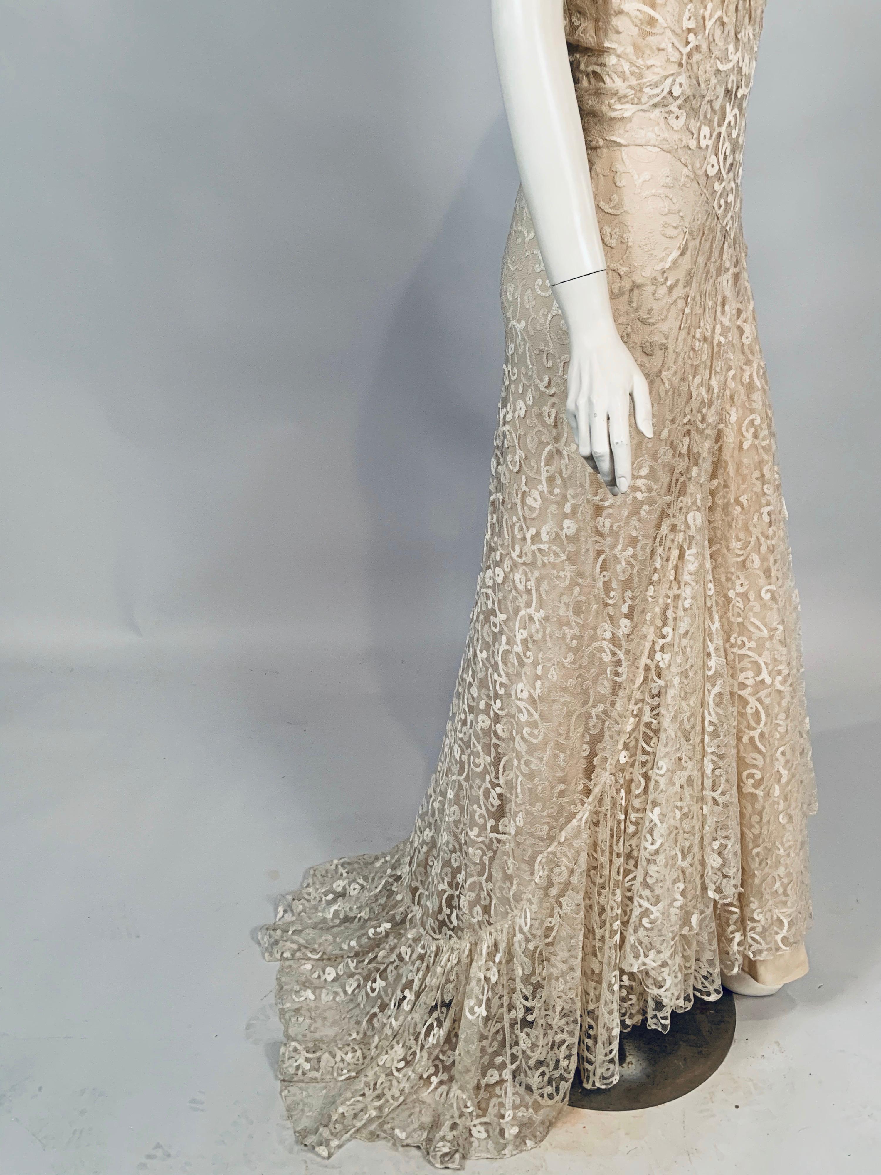 Beige French 1930' Ivory Lace Bias Cut Evening Gown and Chiffon Slip by Bialo, Paris