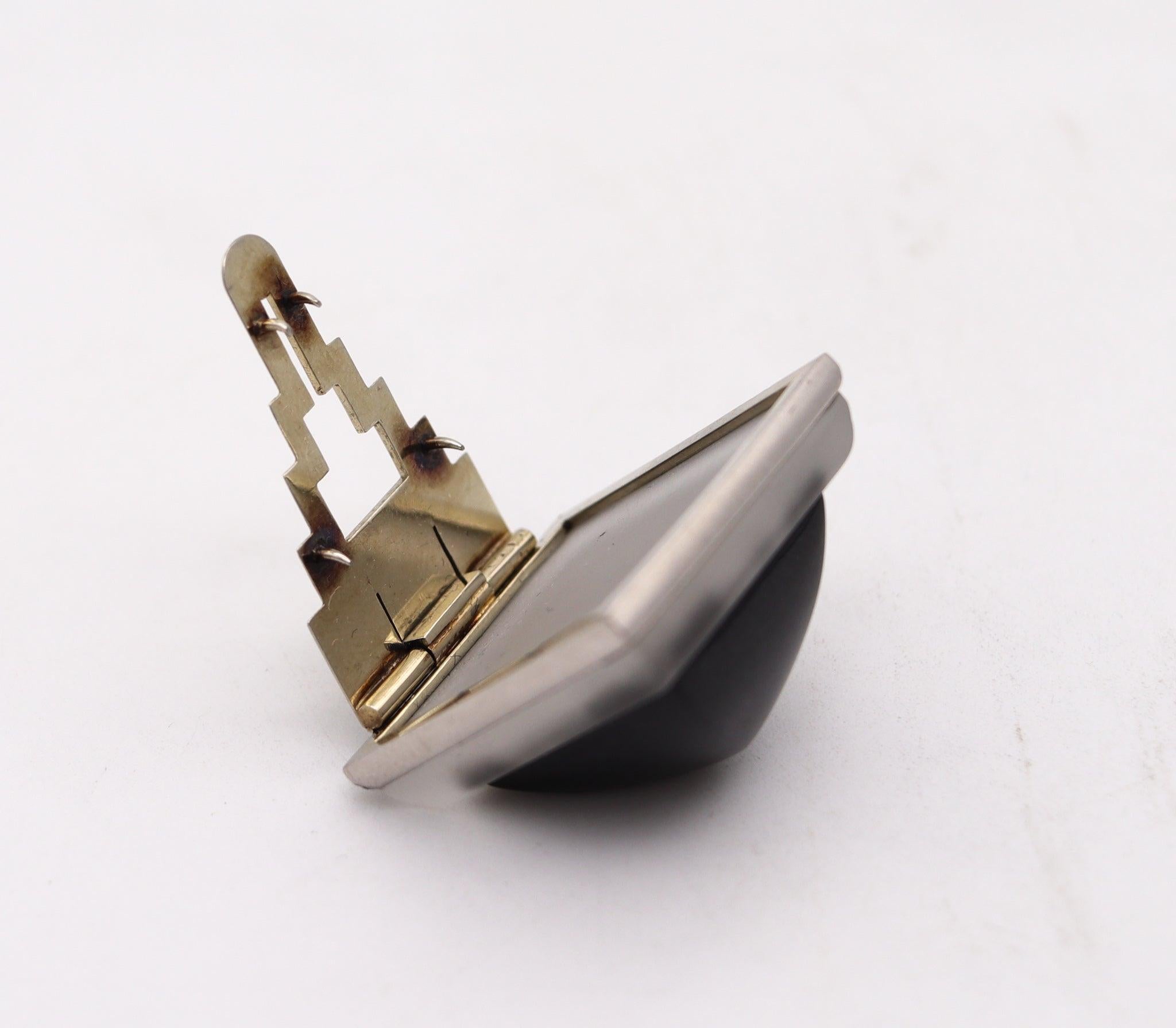 FRENCH 1930 Paris Art Deco Pyramid Rock Quartz Clip Platinum 18Kt Gold With Onyx For Sale 6