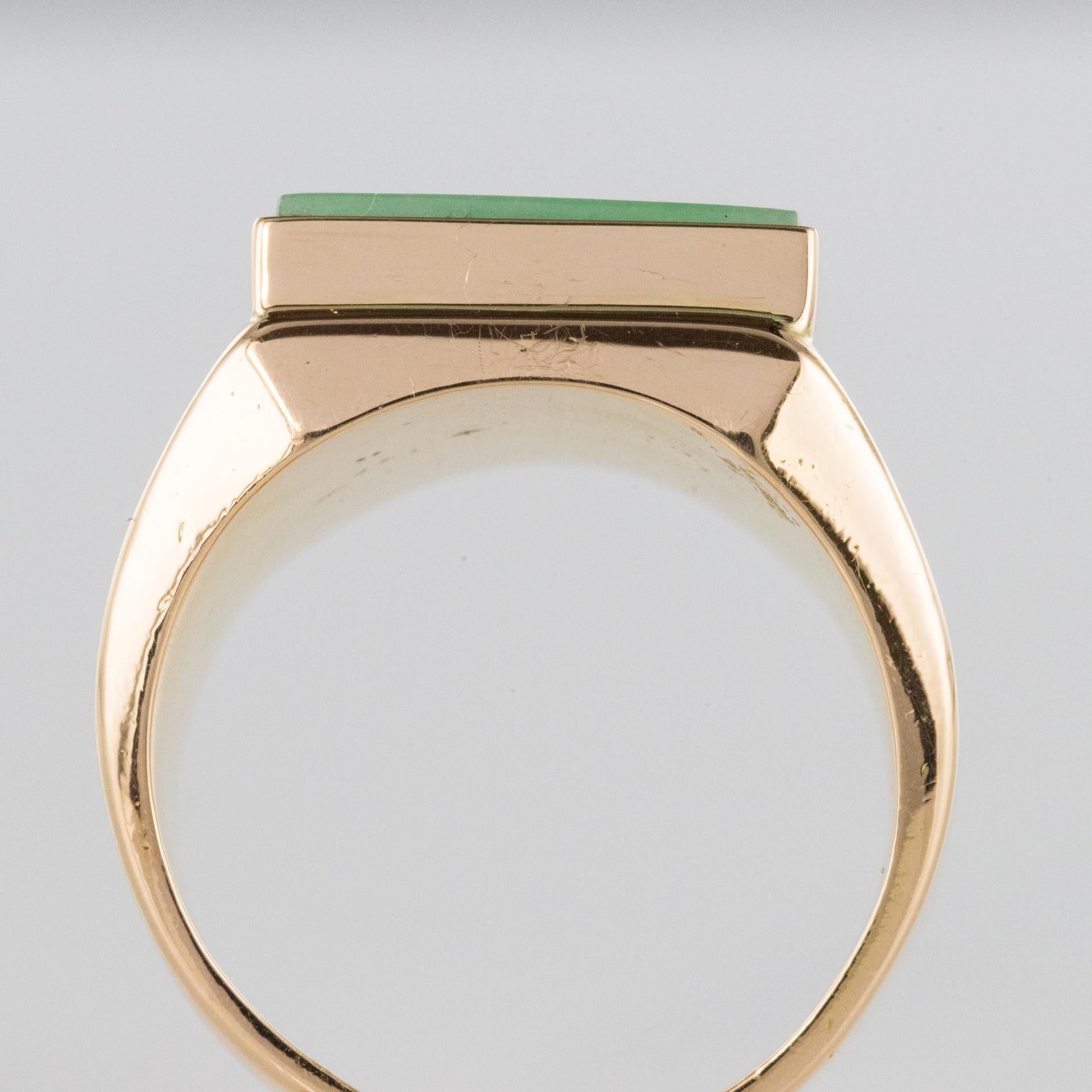 French 1930s 12 Carat Jade 18 Karat Yellow Gold Men's Signet Ring 4