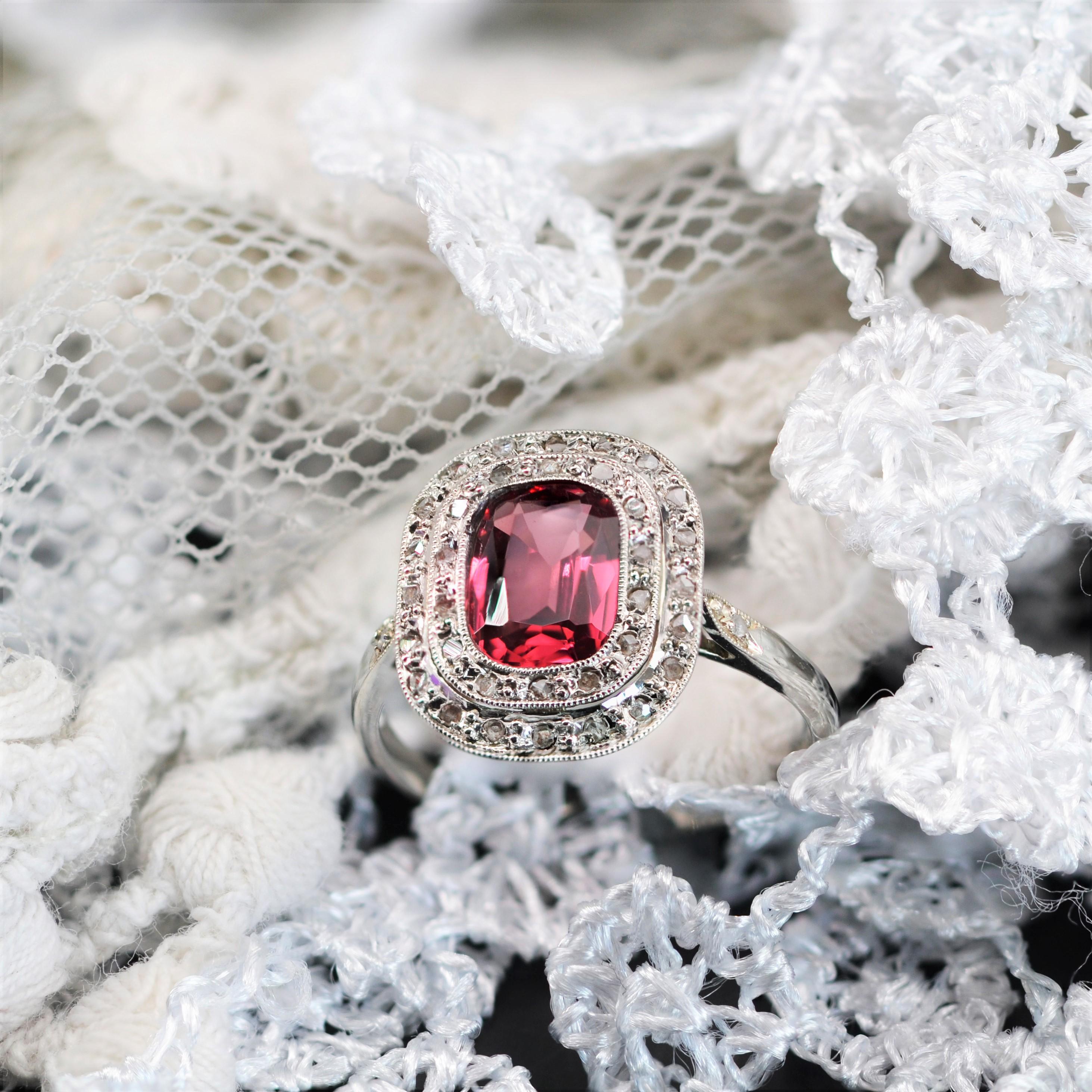 French 1930s 1.20 Carat Red Spinel Diamonds 18 Karat White Gold Ring For Sale 8