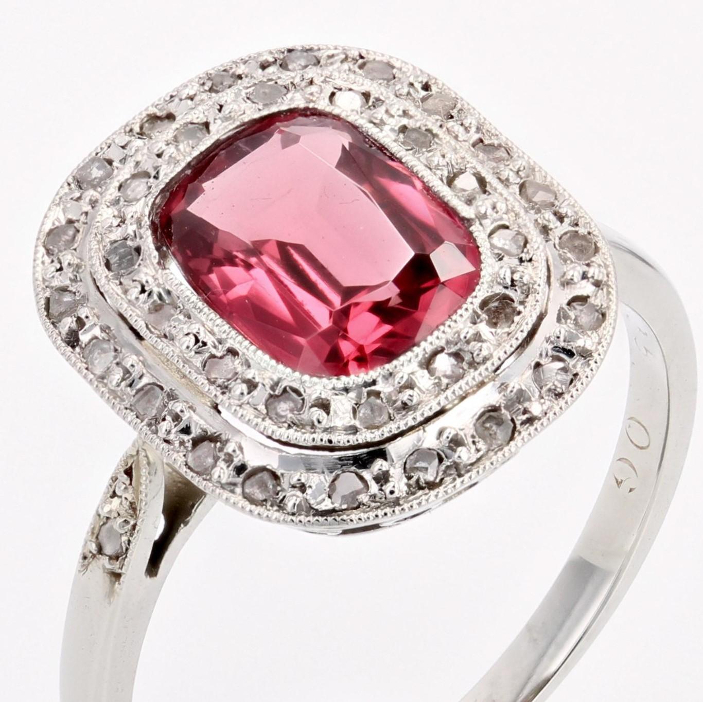 French 1930s 1.20 Carat Red Spinel Diamonds 18 Karat White Gold Ring For Sale 3