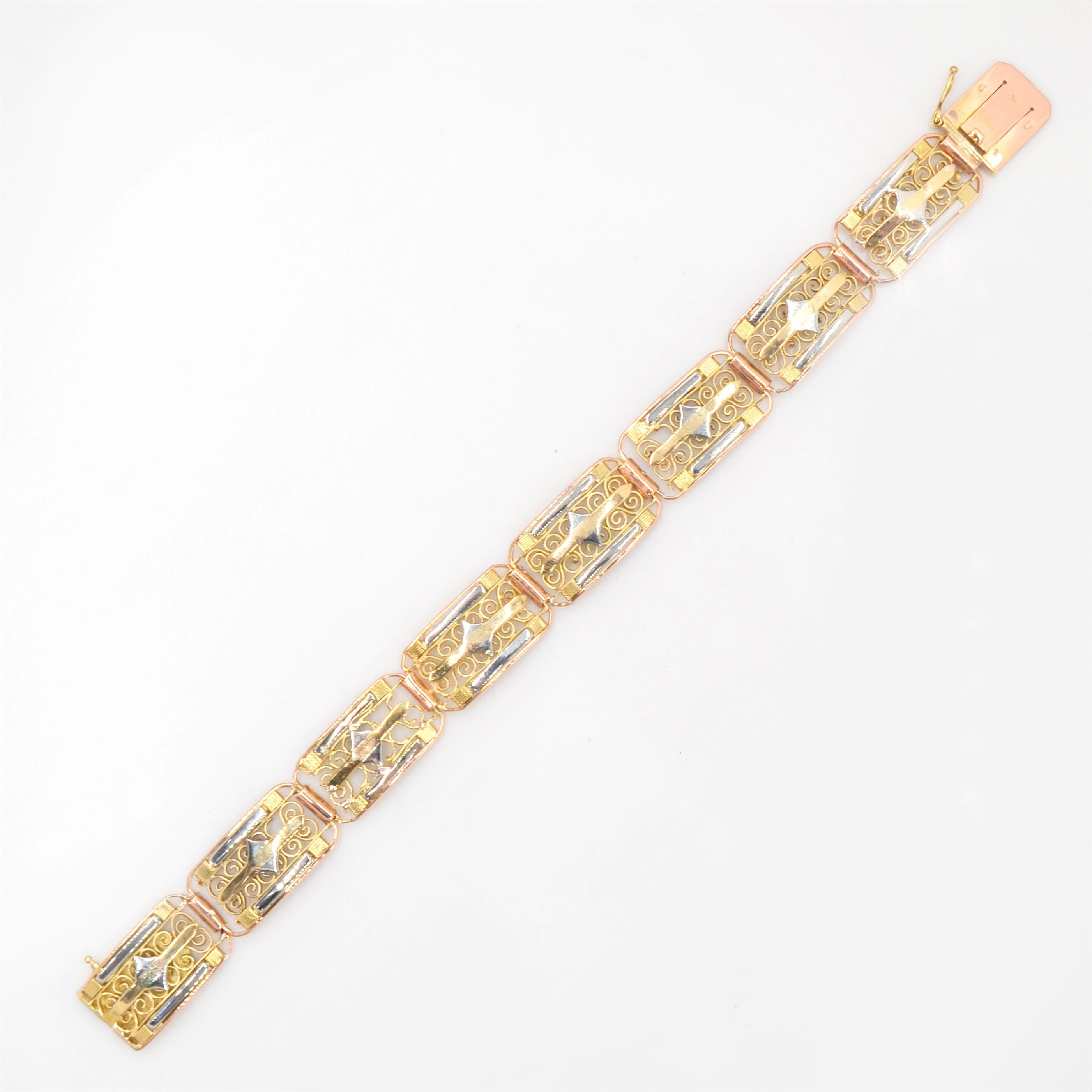 French 1930s 18 Karat Yellow White Rose Gold Art Deco Bracelet For Sale 3