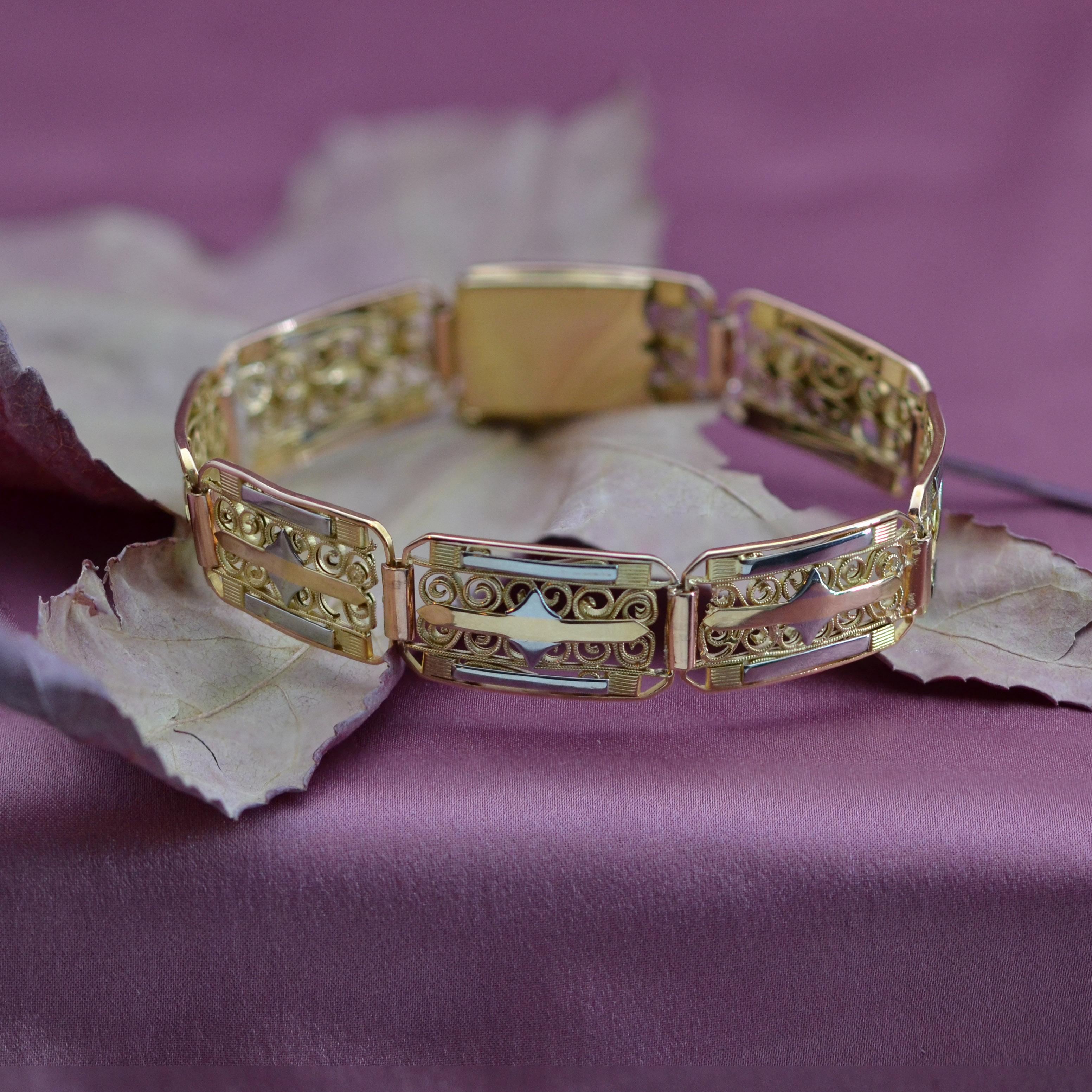 French 1930s 18 Karat Yellow White Rose Gold Art Deco Bracelet For Sale 4