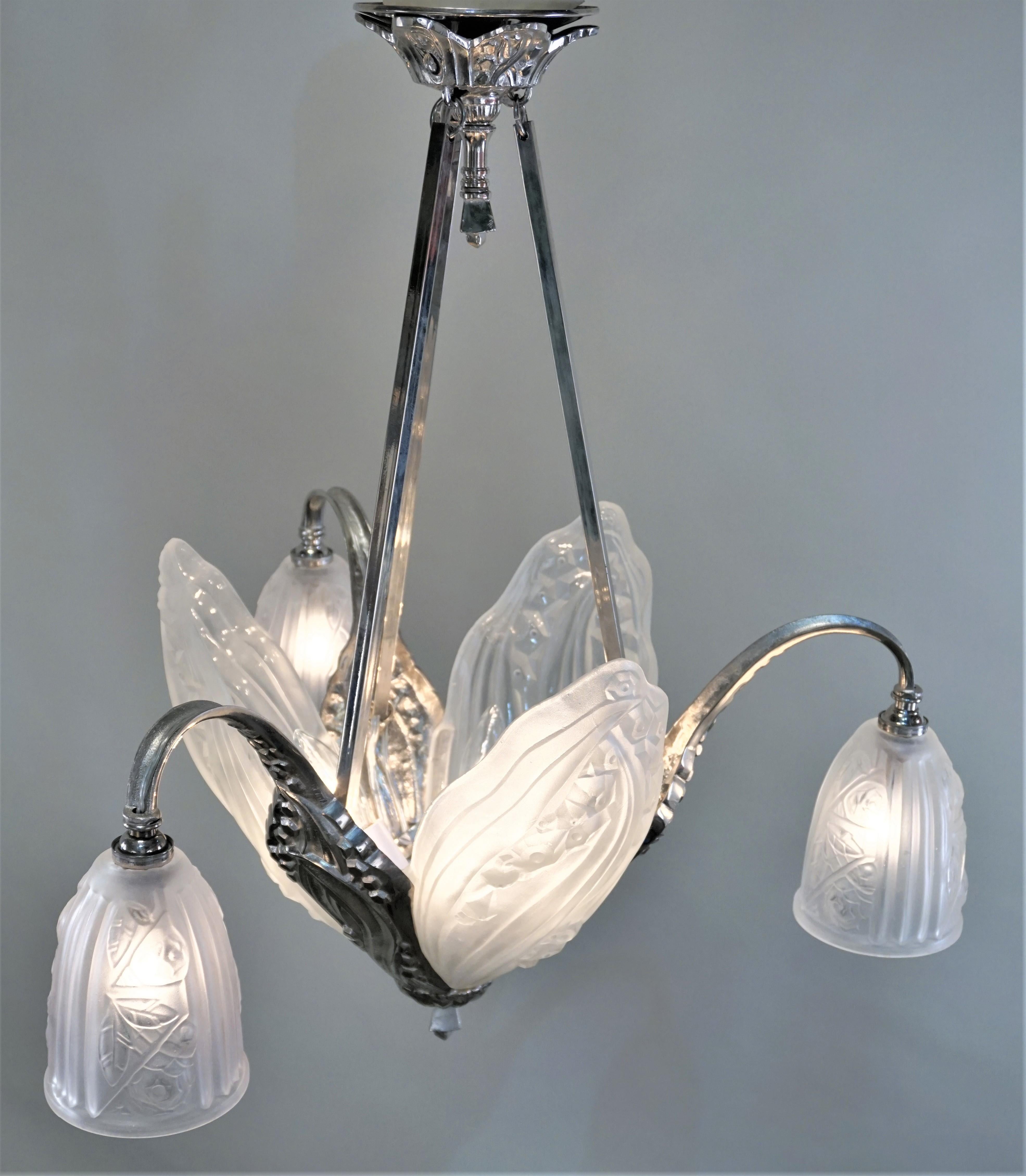 French 1930s Art Deco Chandelier 3