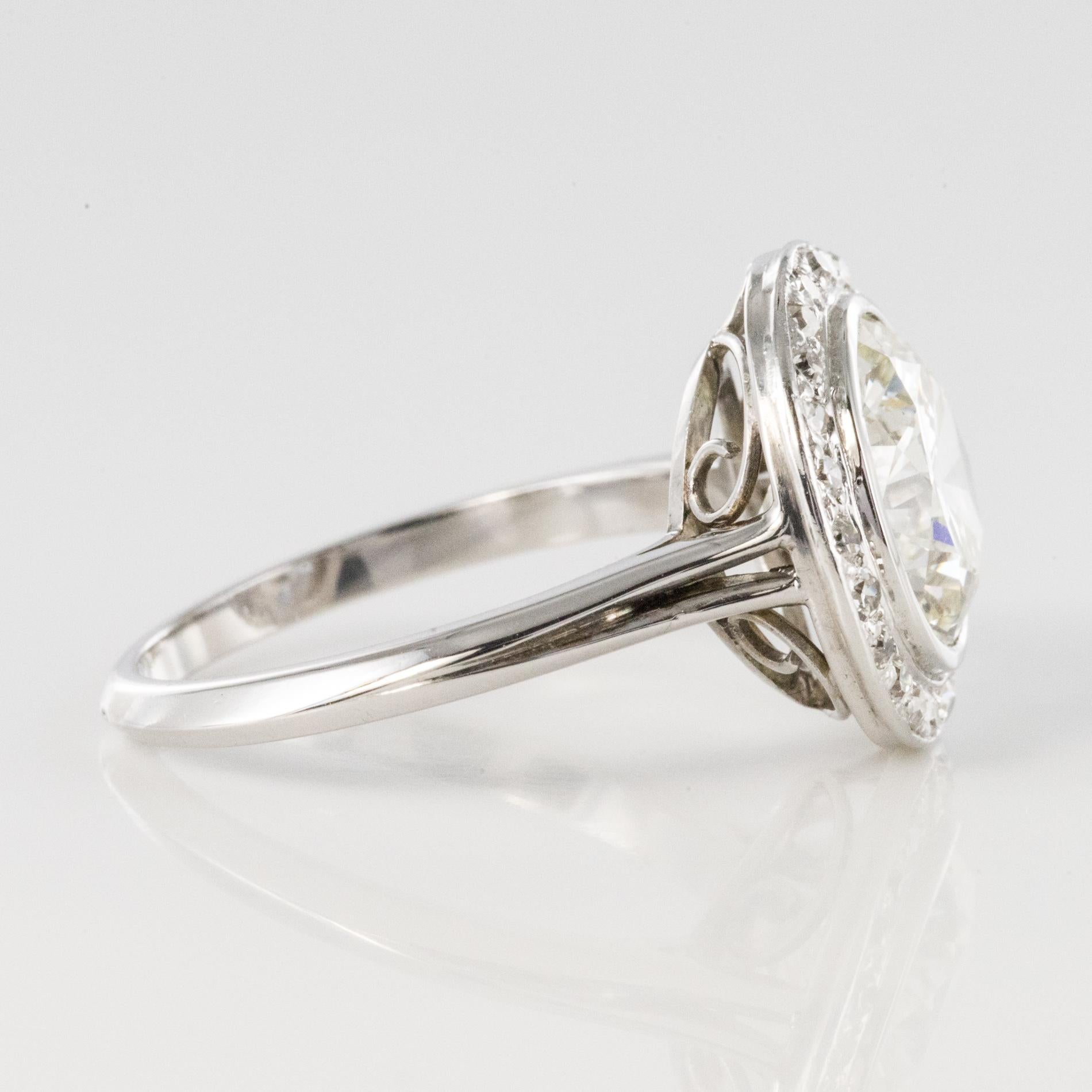 French 1930s Art Deco 18 Karat White Gold 3.84 Carat Diamond Ring For Sale 9