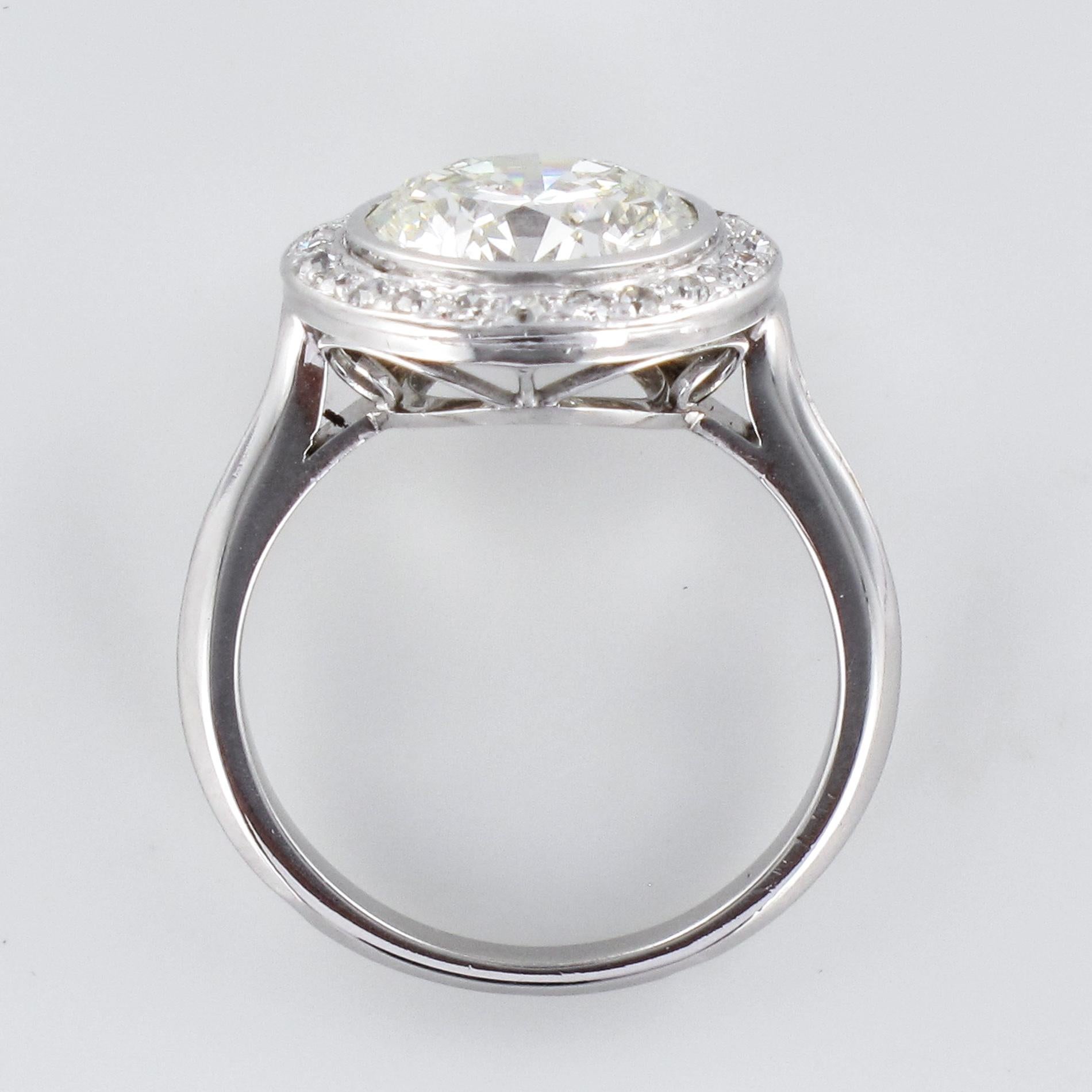 French 1930s Art Deco 18 Karat White Gold 3.84 Carat Diamond Ring For Sale 11