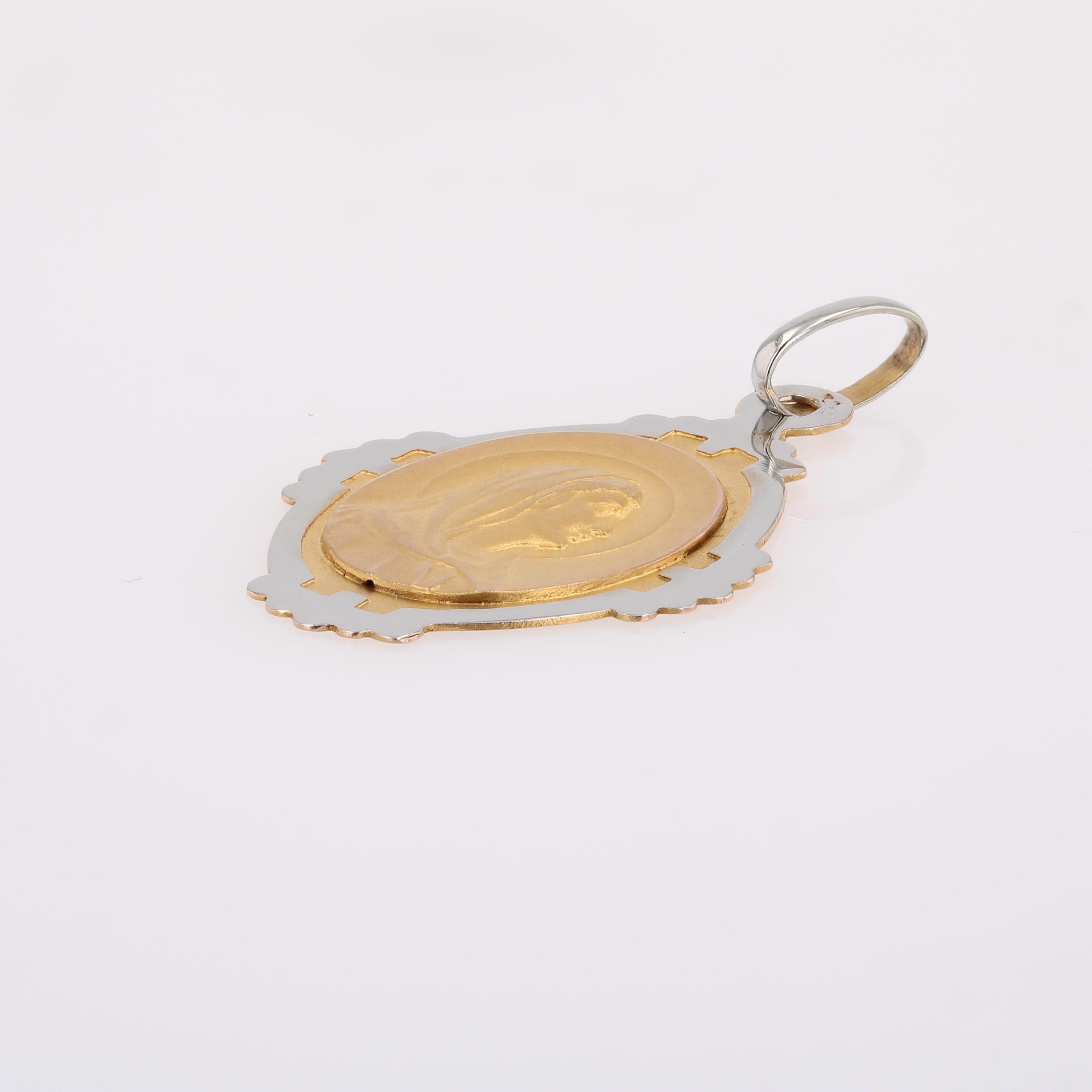 Pendentif Médaille de la Vierge en or jaune blanc 18 carats Art déco français des années 1930 en vente 3