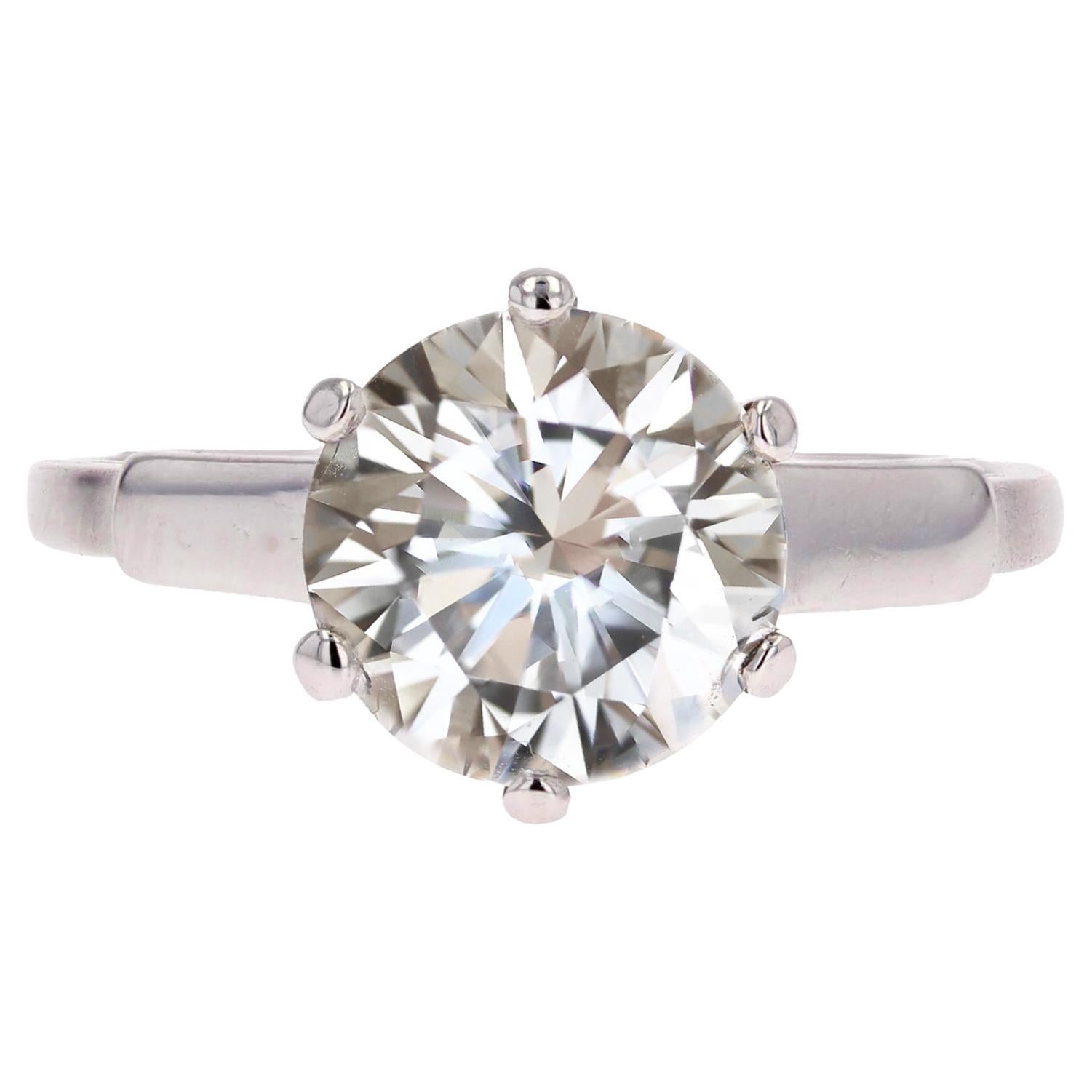 French 1930s Art Deco 2.66 Carats J.SI2 Diamond 18 K White Gold Solitaire Ring