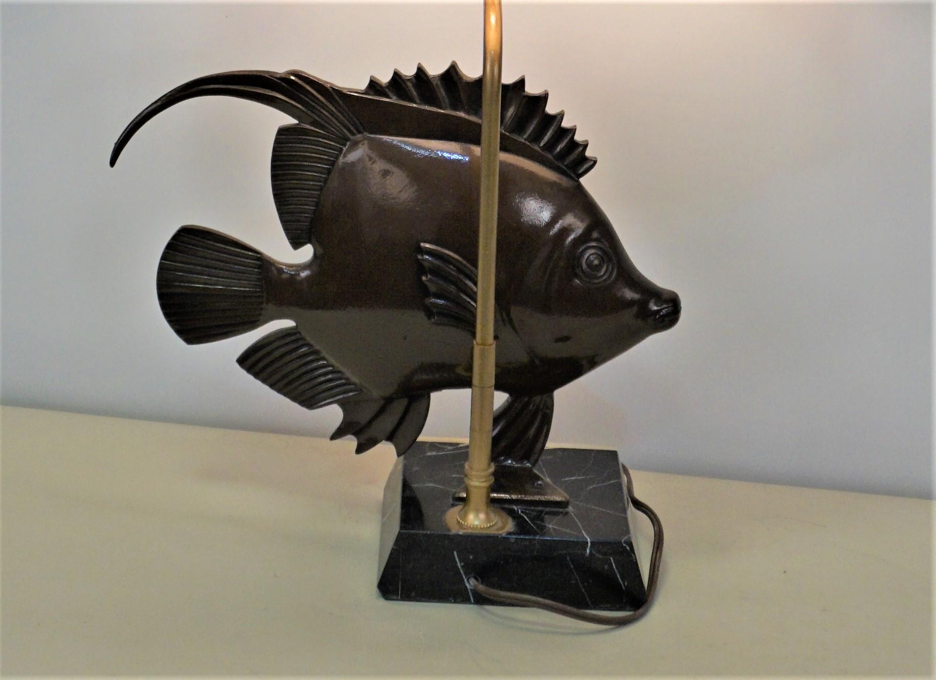 Mid-20th Century French 1930s Art Deco Bronze Fish Table Lamp