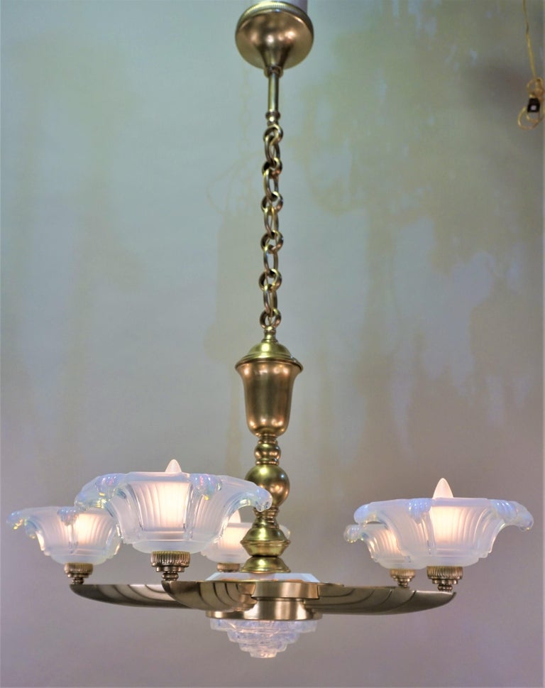 French 1930s Art Deco Bronze and Glass Chandelier by Ezan & Petitot In Good Condition For Sale In Fairfax, VA