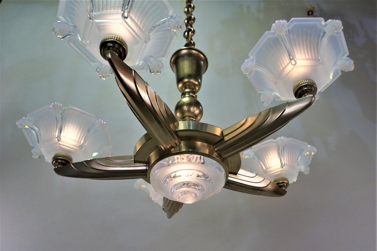 Mid-20th Century French 1930s Art Deco Bronze and Glass Chandelier by Ezan & Petitot For Sale