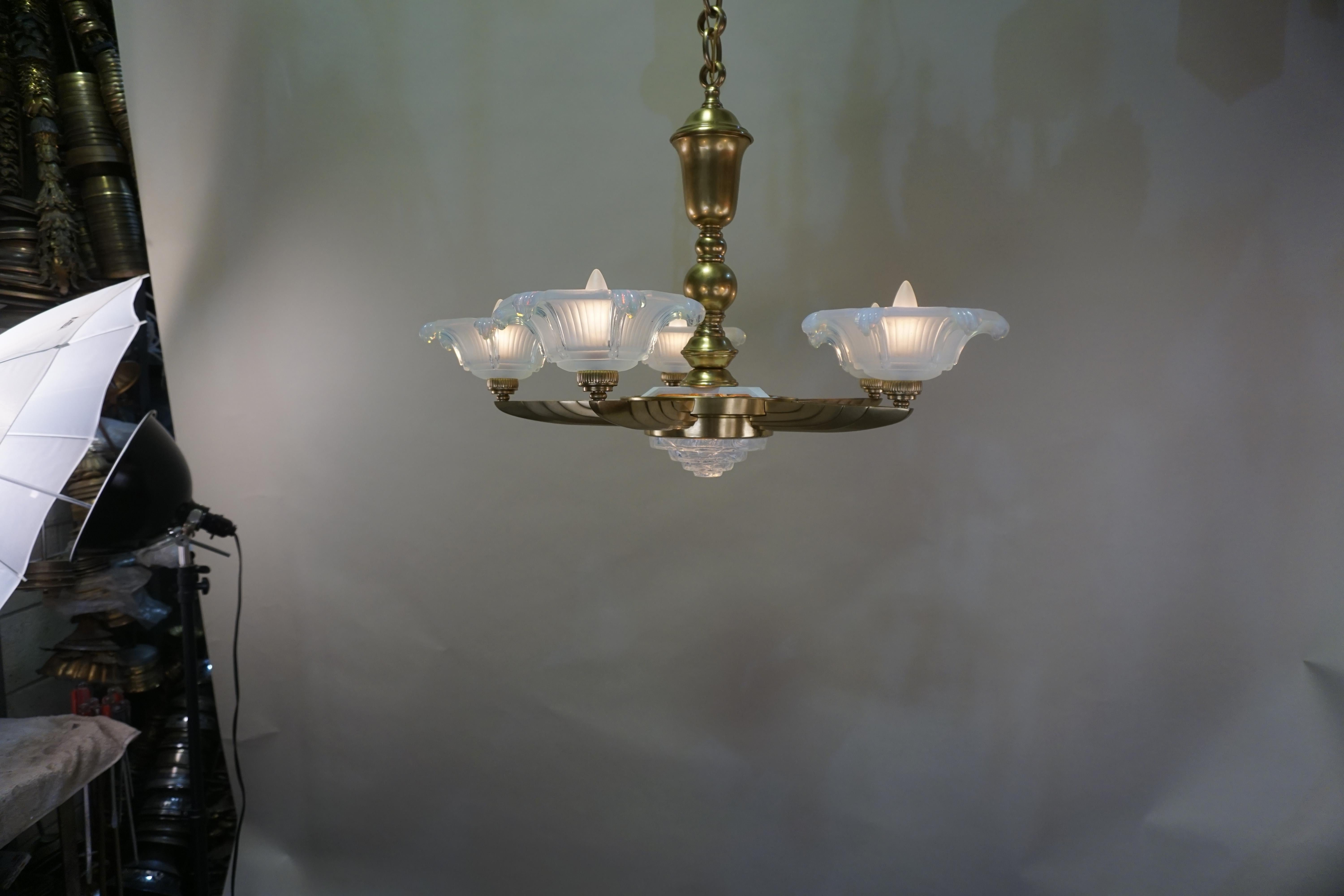 French 1930s Art Deco Bronze and Glass Chandelier by Ezan & Petitot 3