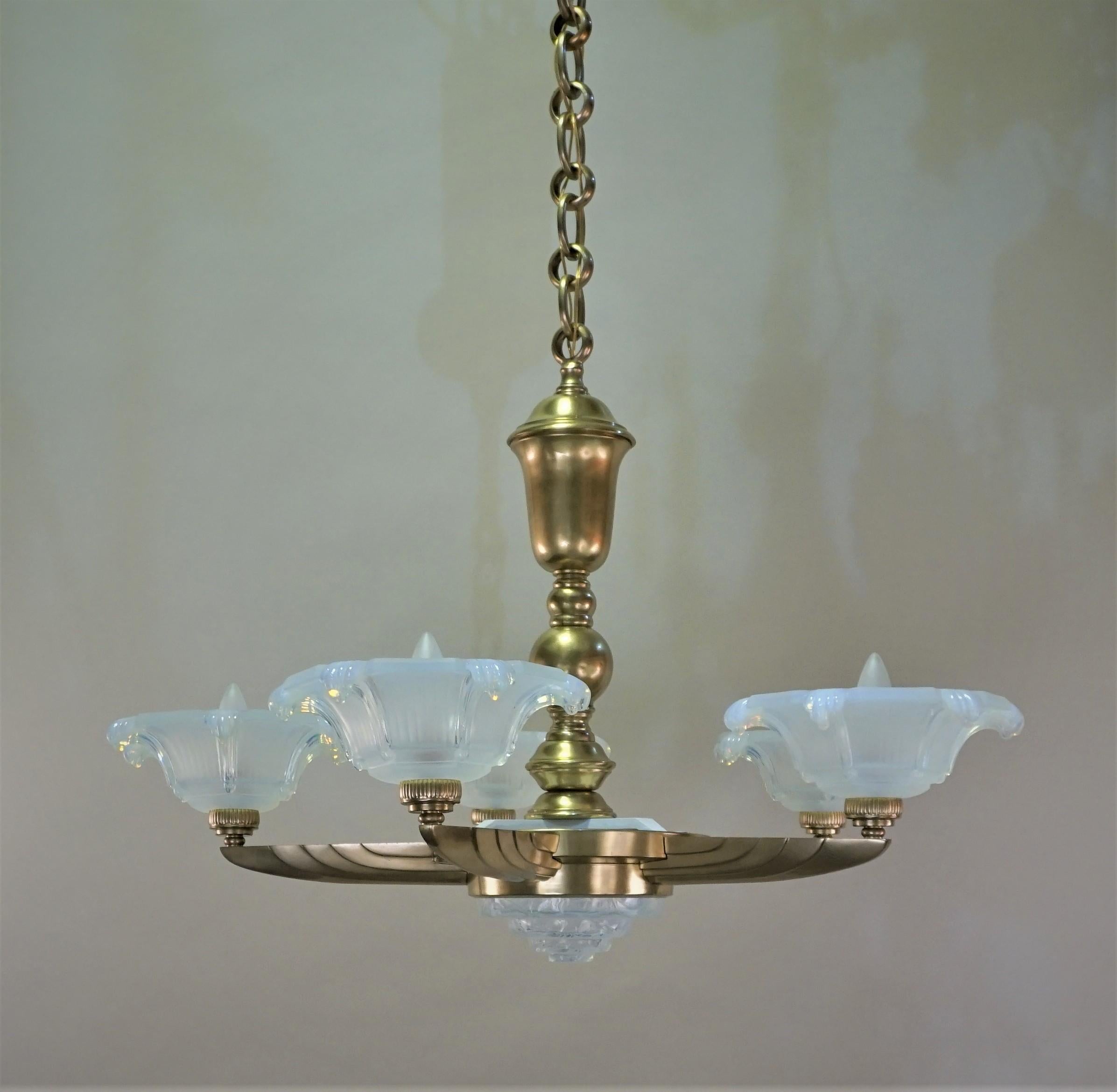 French 1930s Art Deco Bronze and Glass Chandelier by Ezan & Petitot 5