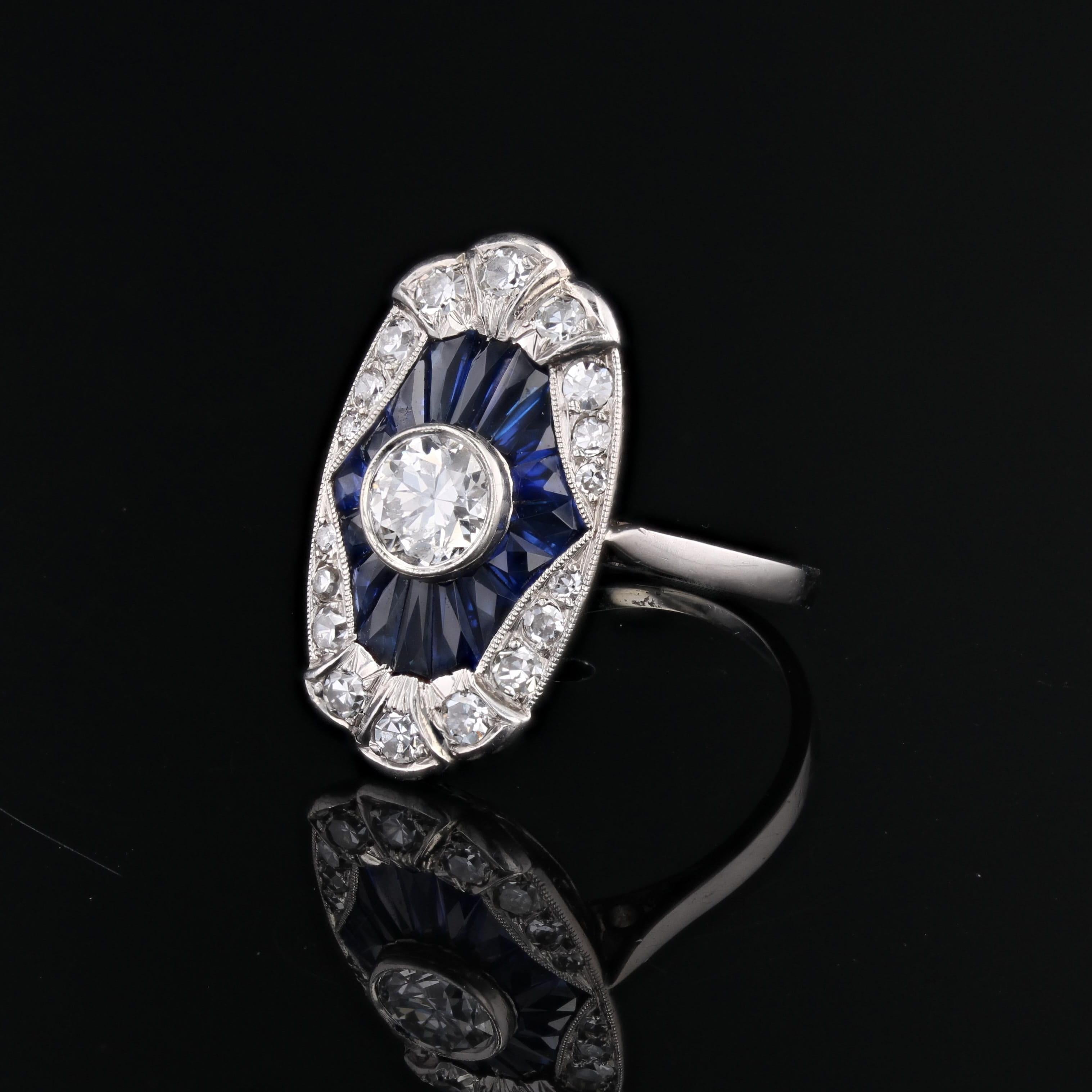 French 1930s Art Deco Calibrated Sapphires Diamonds Platinum Ring For Sale 2