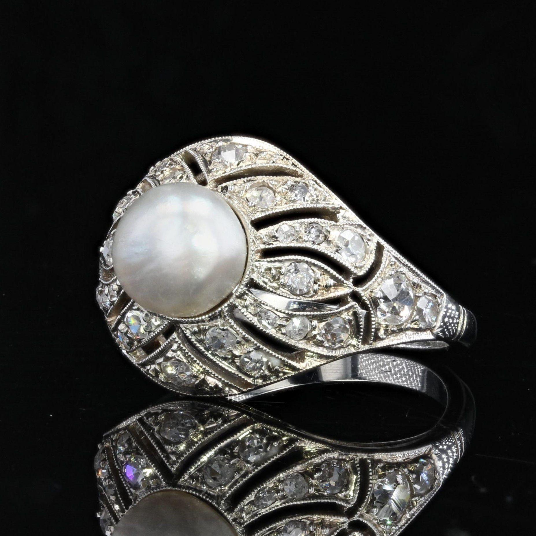 French 1930s Art Deco Certified Natural Pearl Diamonds 18 Karat White Gold Ring In Excellent Condition For Sale In Poitiers, FR