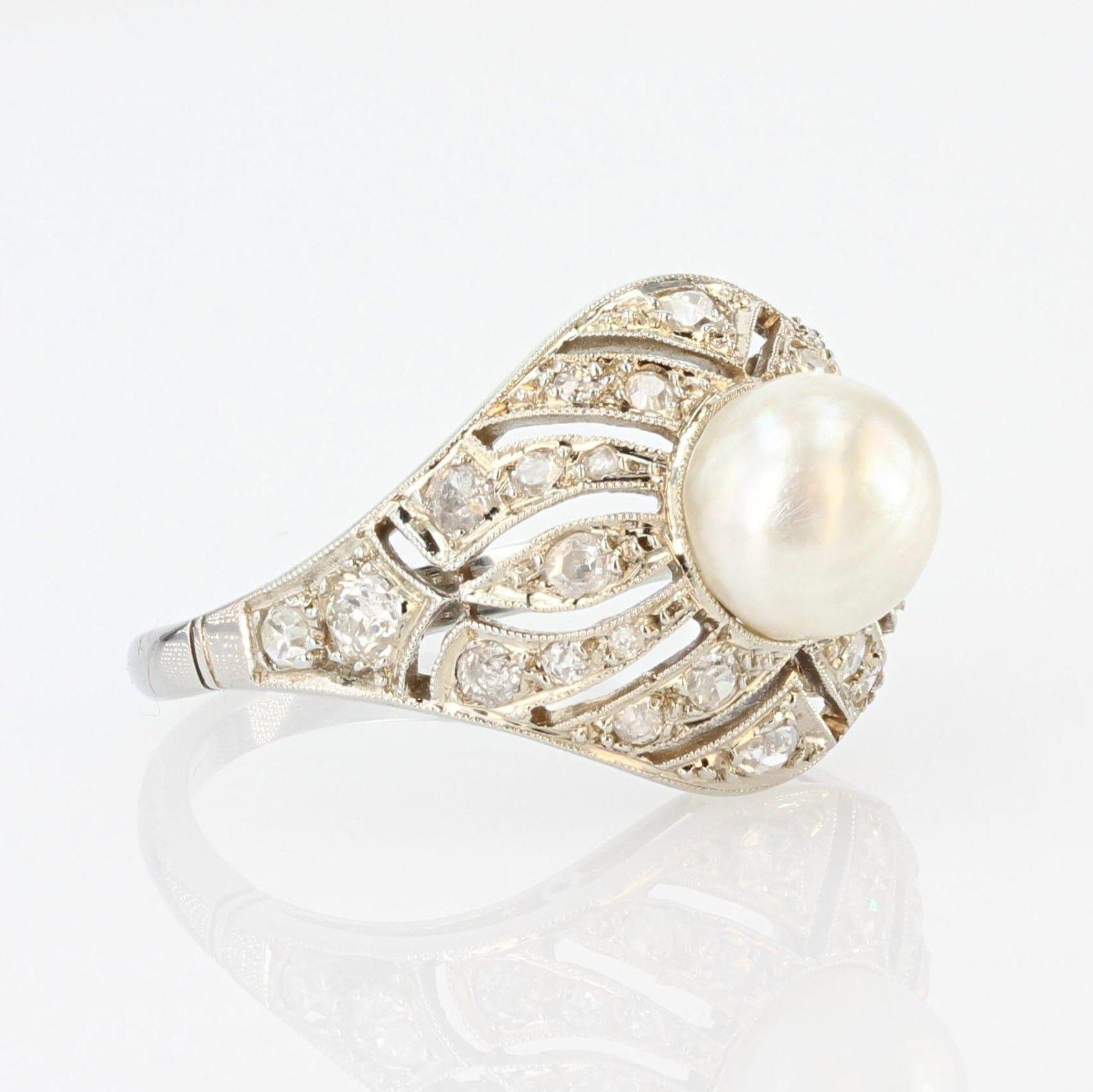 French 1930s Art Deco Certified Natural Pearl Diamonds 18 Karat White Gold Ring For Sale 3