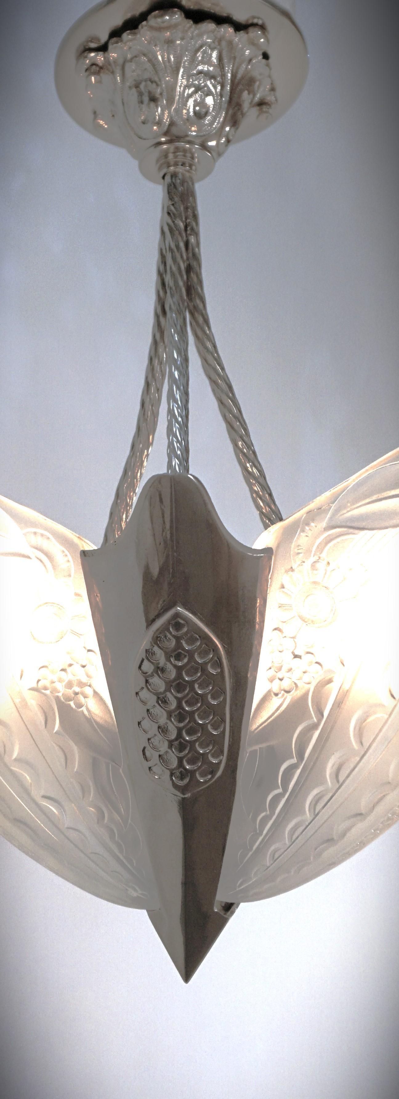 French 1930s Art Deco Chandelier by Donna For Sale 3