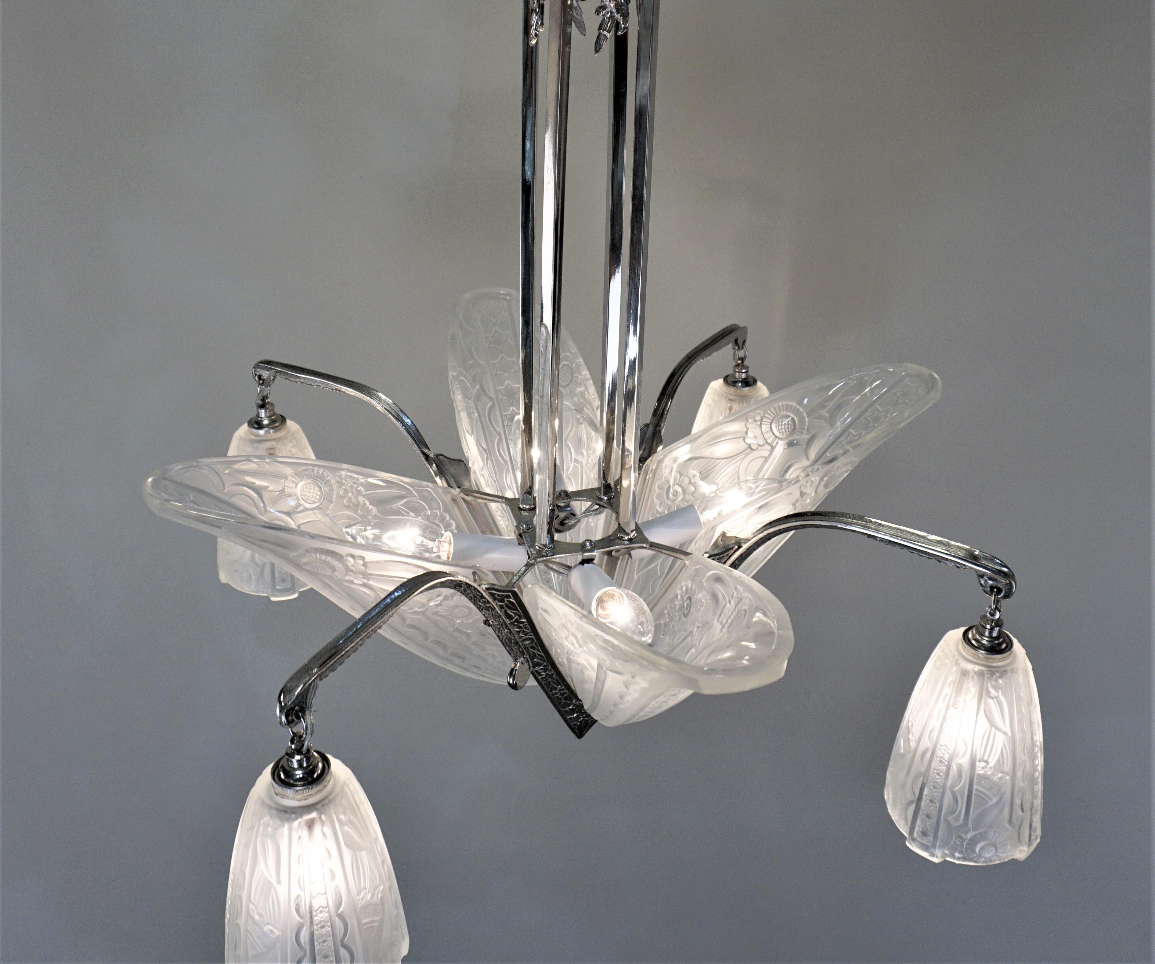 French 1930s Art Deco Chandelier by Donna 4