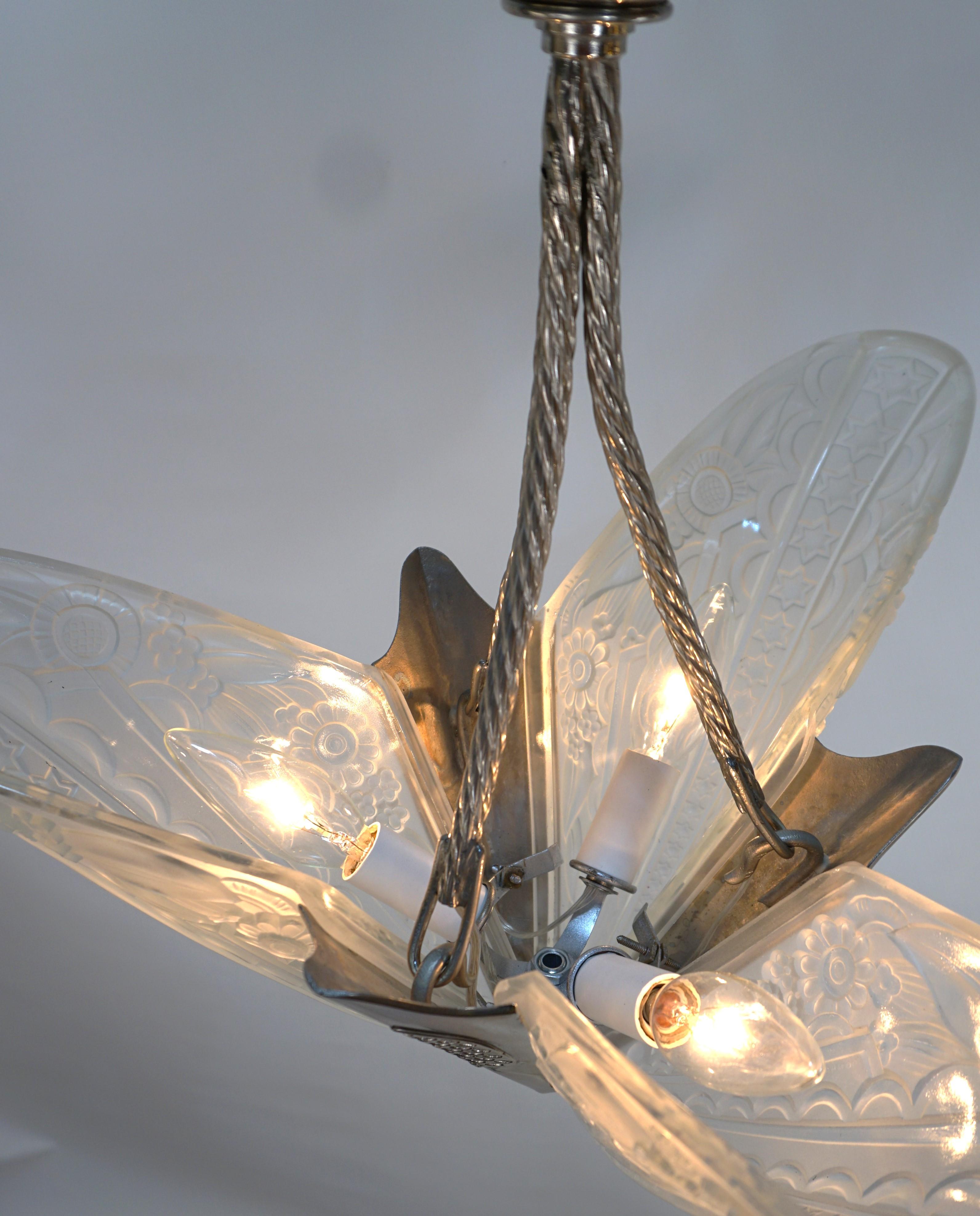 French 1930s Art Deco Chandelier by Donna For Sale 4